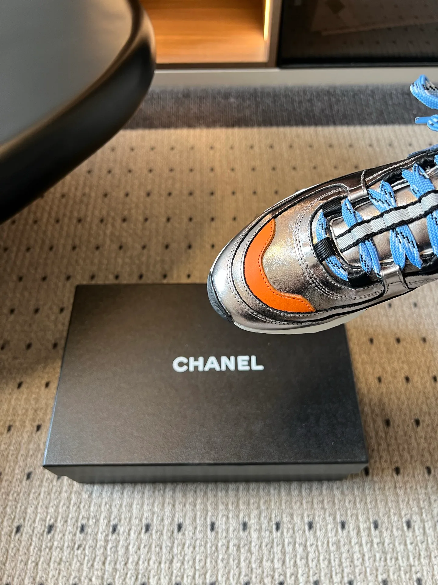 Кроссовки Женские Chanel 18726914