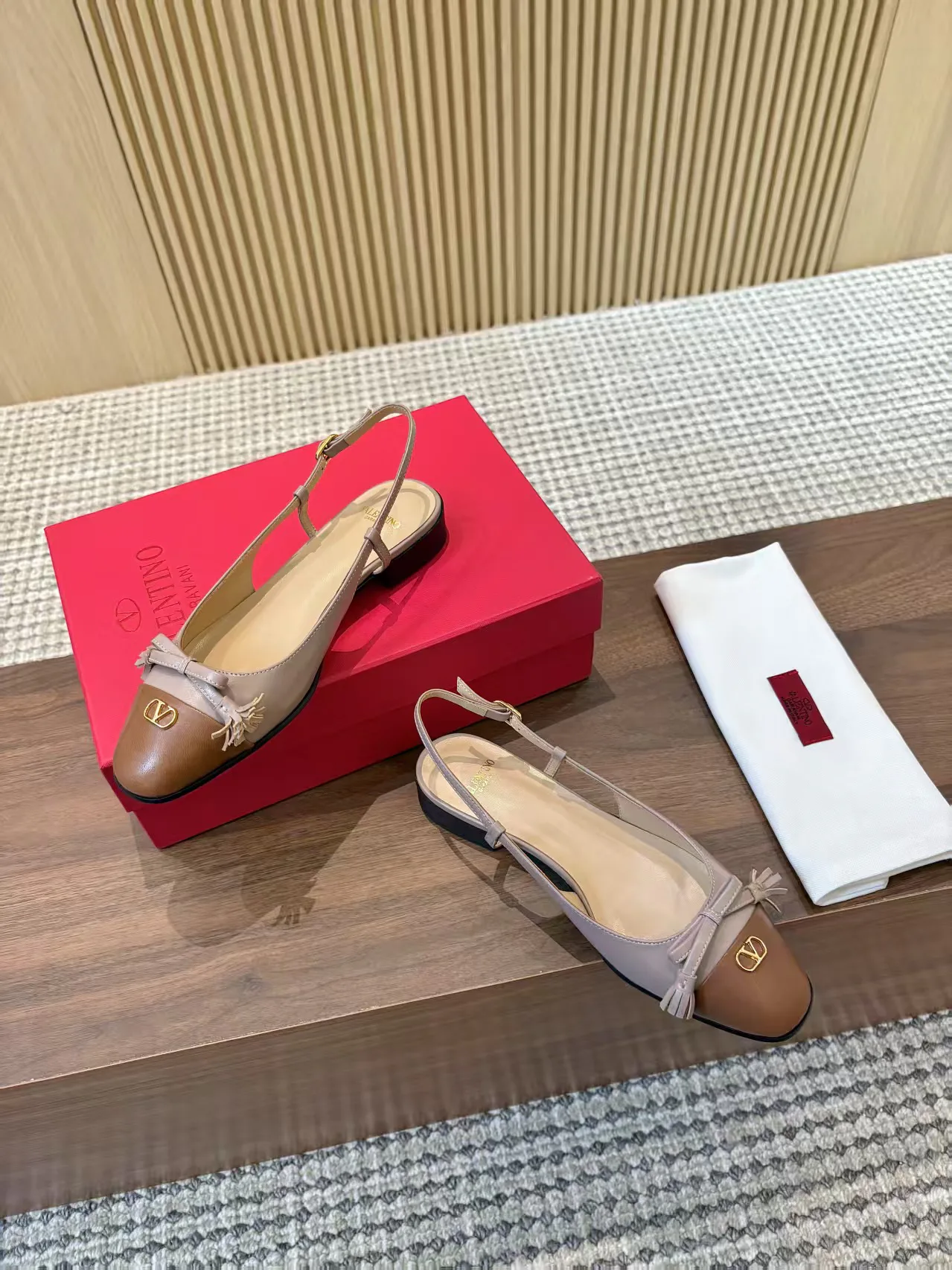 Босоножки Женские Valentino 11490627
