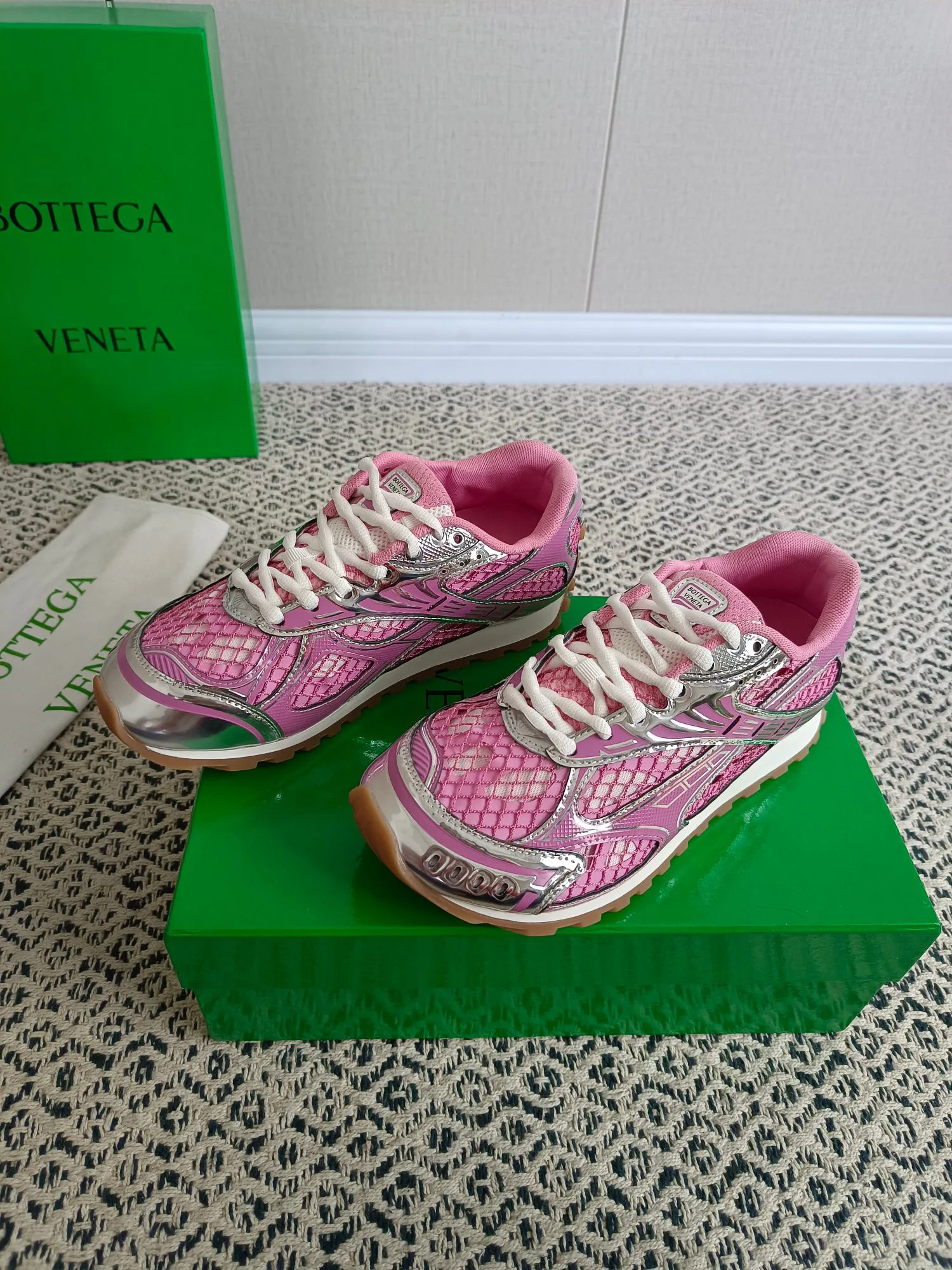 Кроссовки Женские Bottega Veneta 12000