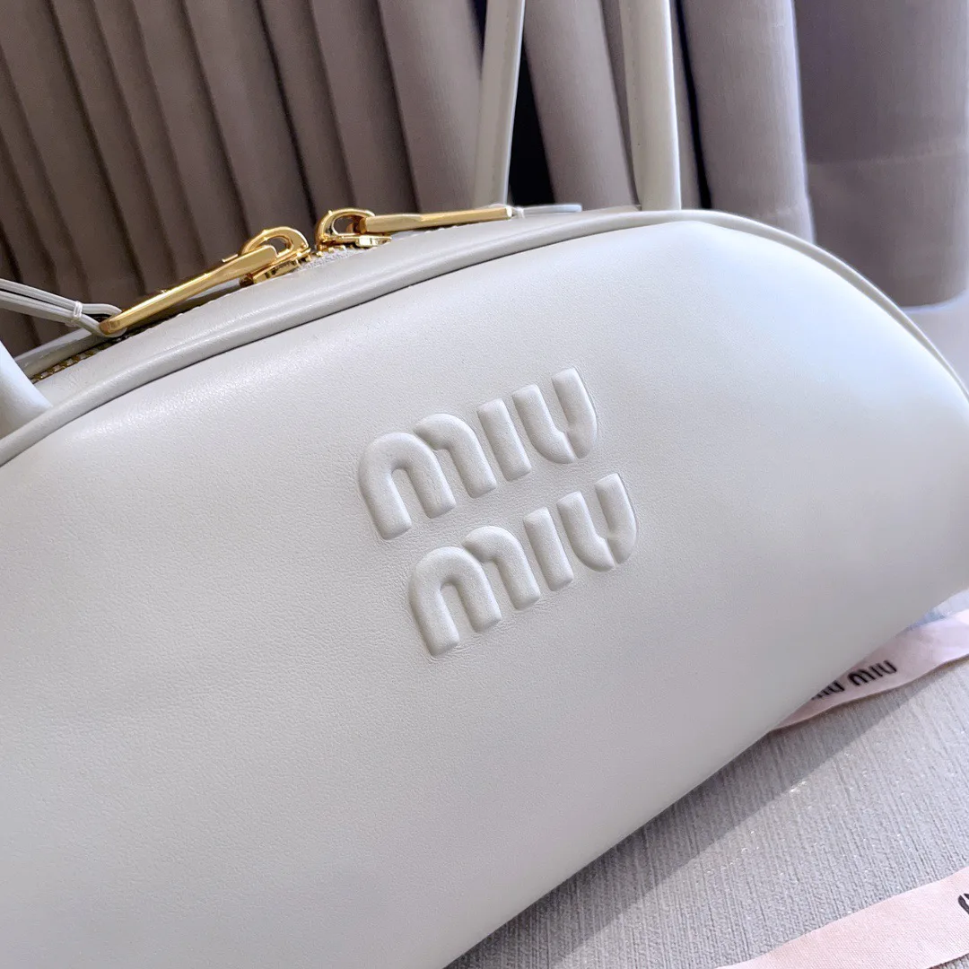 Классические Сумки Женские Miu Miu 11001575