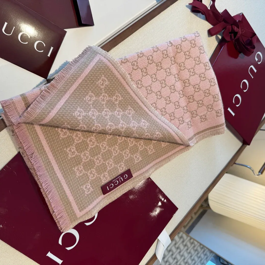 Шарфы Gucci 318391