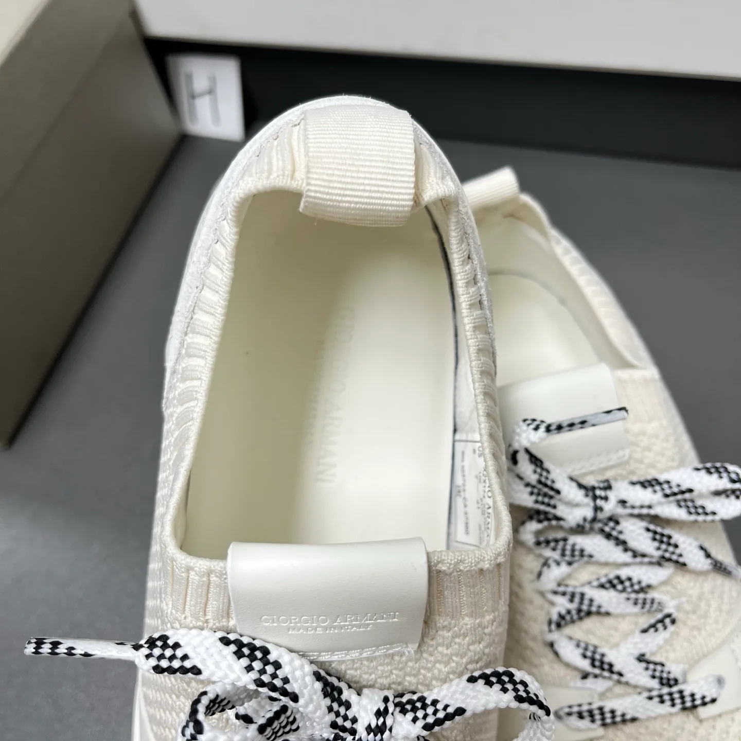 Кроссовки Мужские Armani 17457794