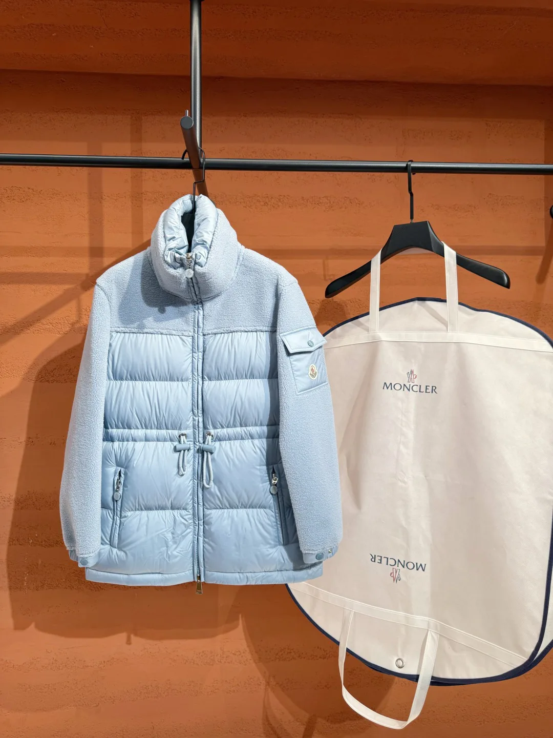 Куртки И Пуховики Женские Moncler 18585342
