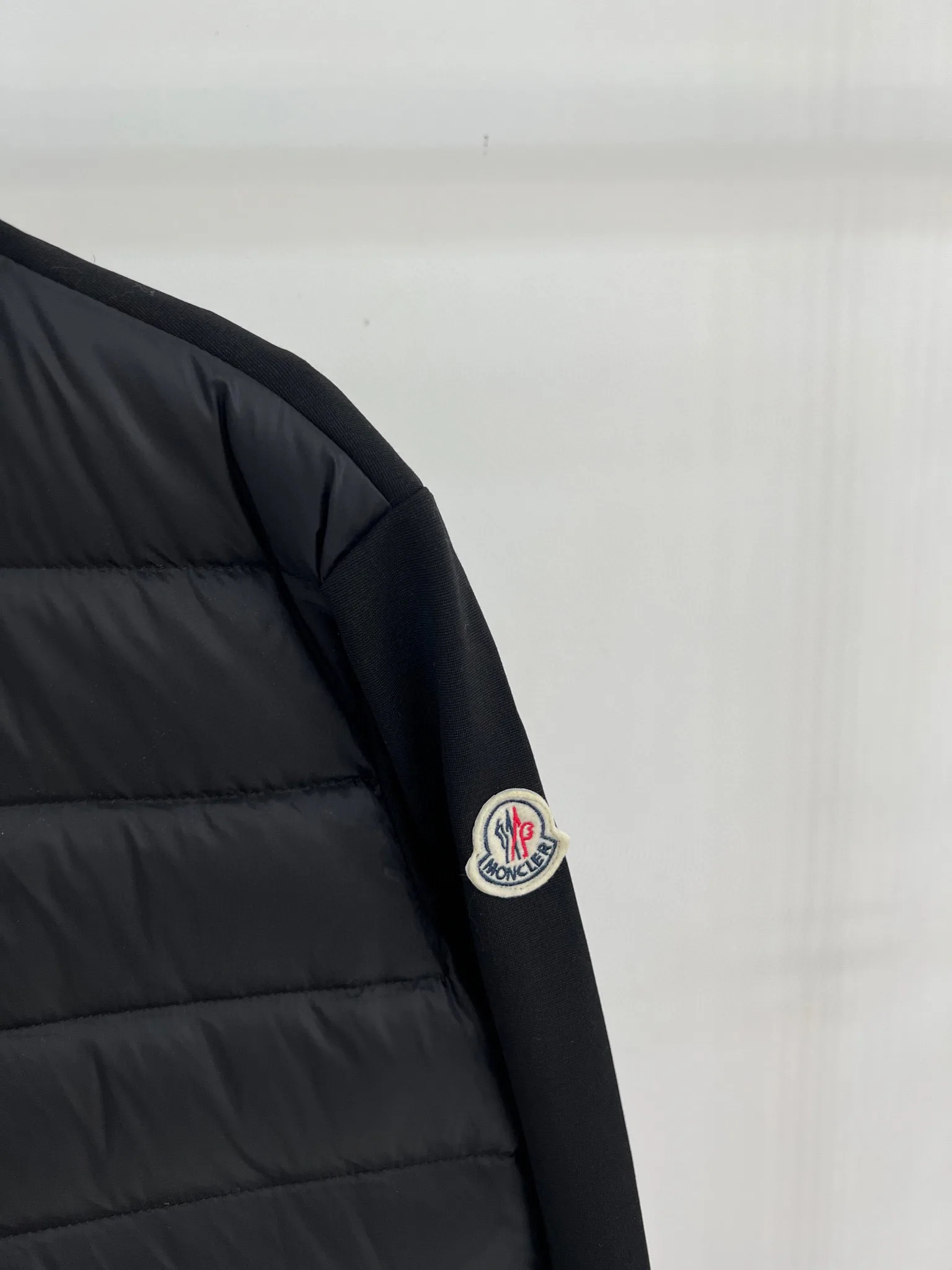 Куртки И Пуховики Женские Moncler 18416232