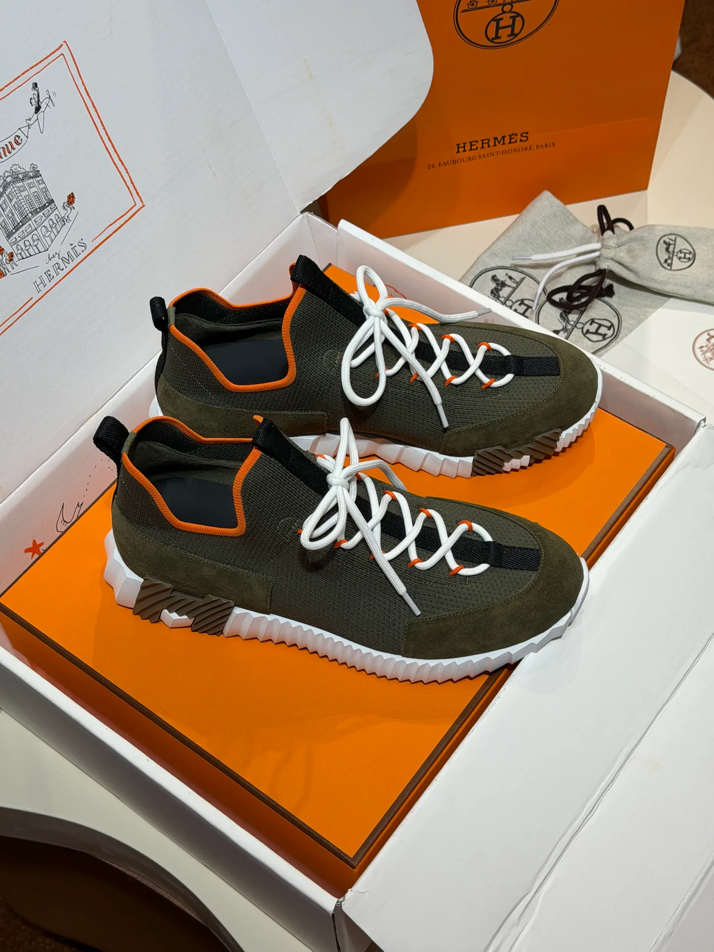 Кроссовки Женские Hermes 554600