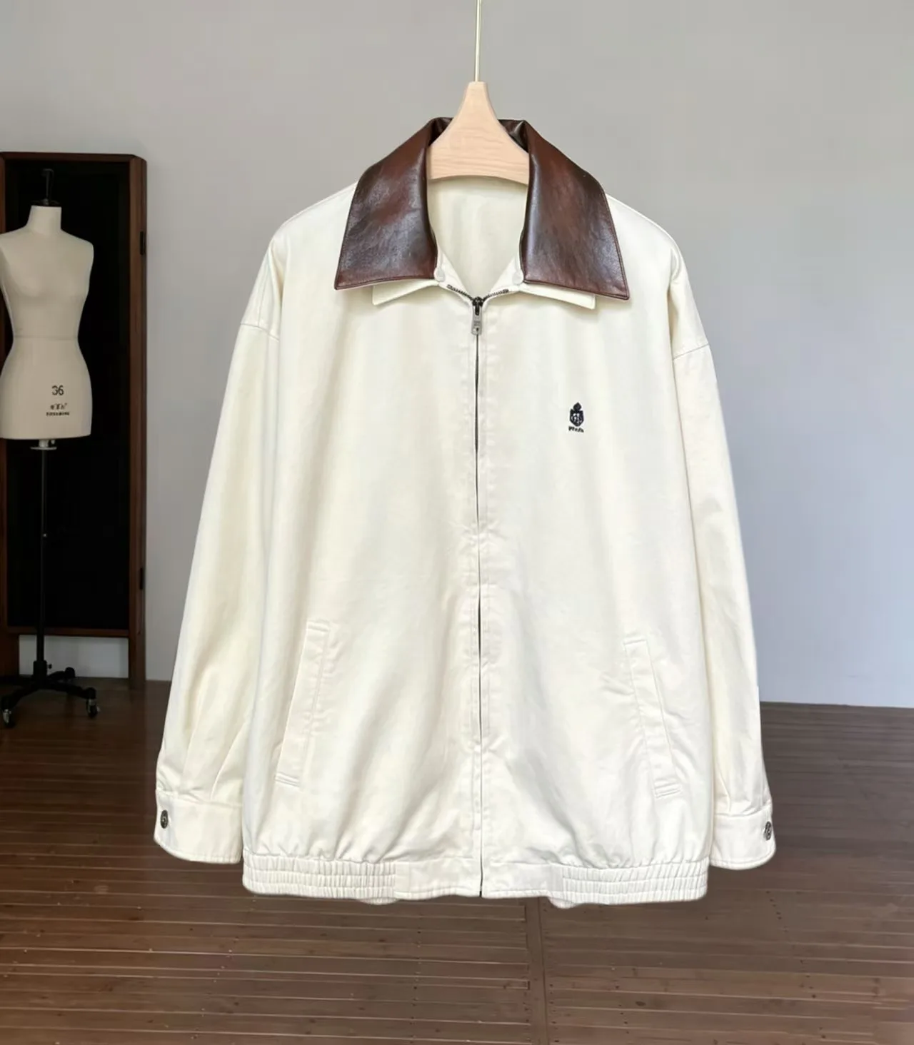 Куртки И Пуховики Женские Prada 17999020