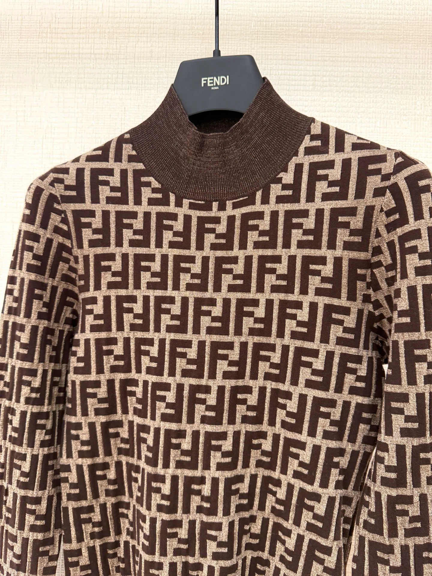 Джемперы И Свитеры Женские Fendi 13350325