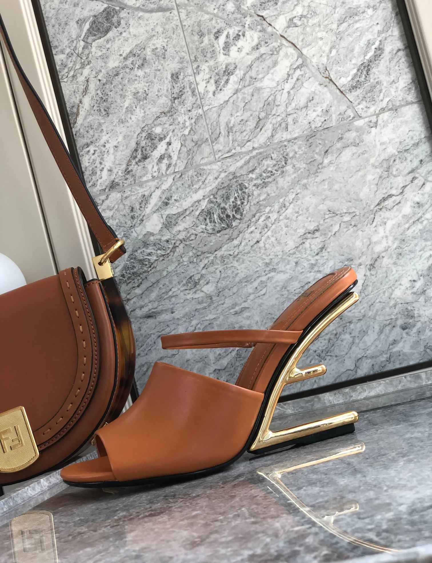 Босоножки Женские Fendi 10491