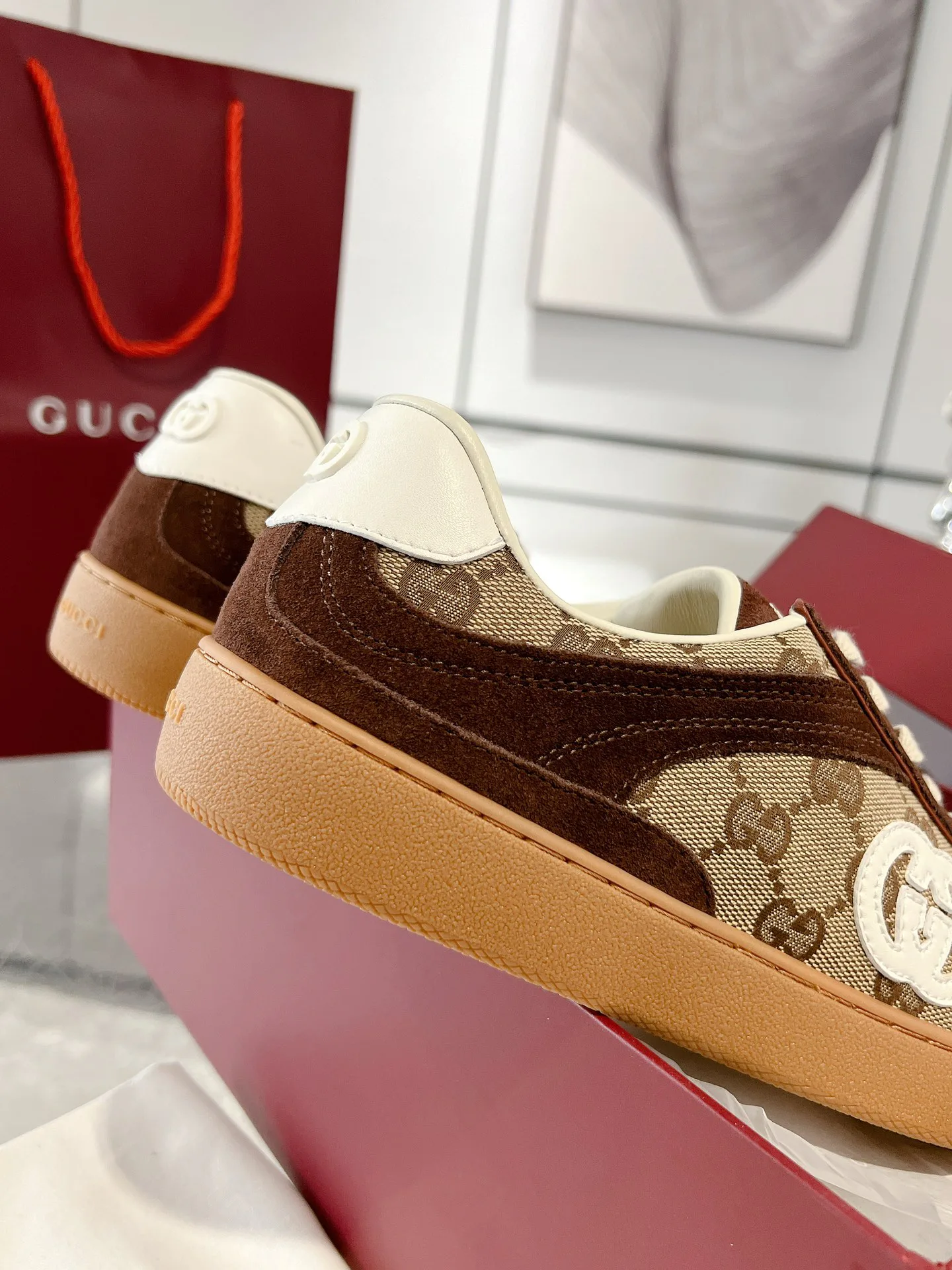Кроссовки Женские Gucci 1883942
