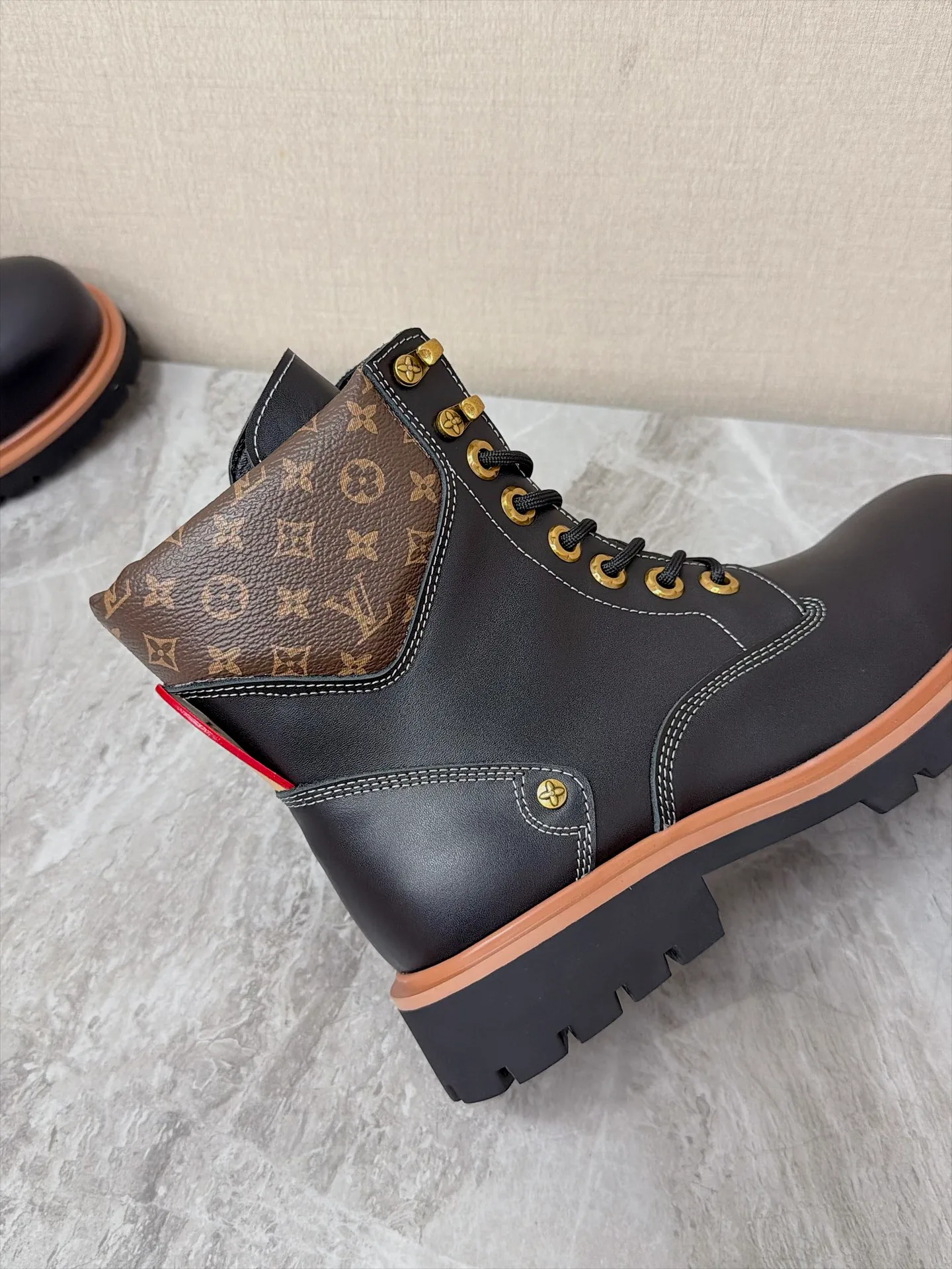 Ботинки Женские Louis Vuitton 19179025