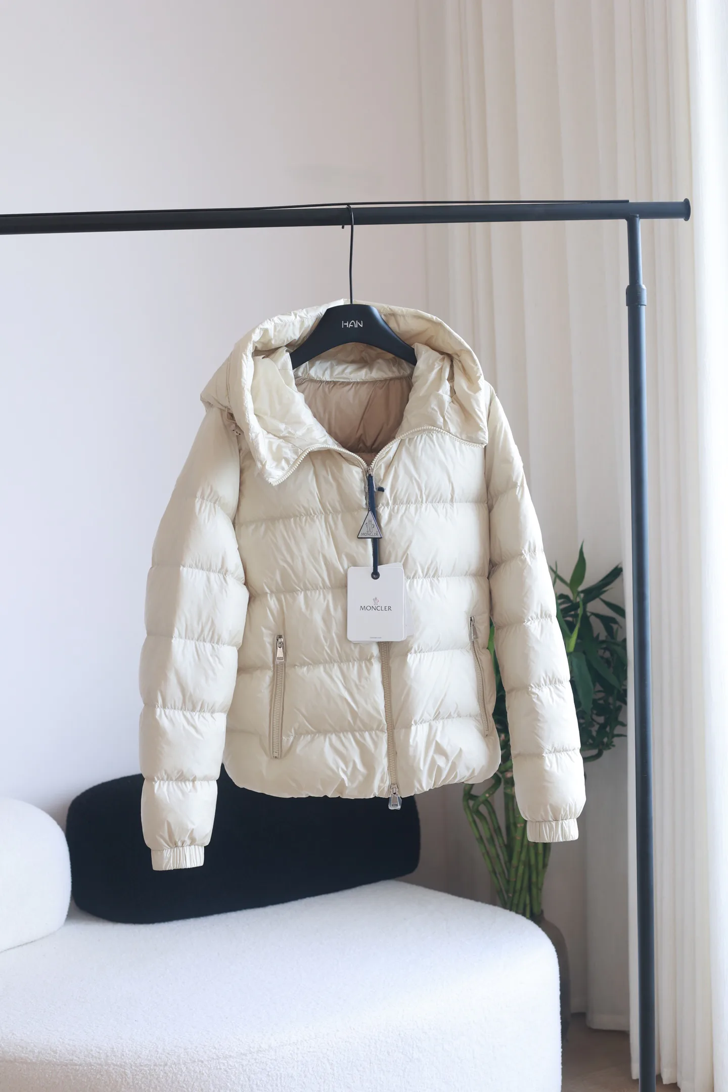 Куртки И Пуховики Женские Moncler 18184492