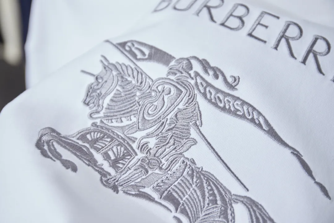 Футболки Женские Burberry 10937913