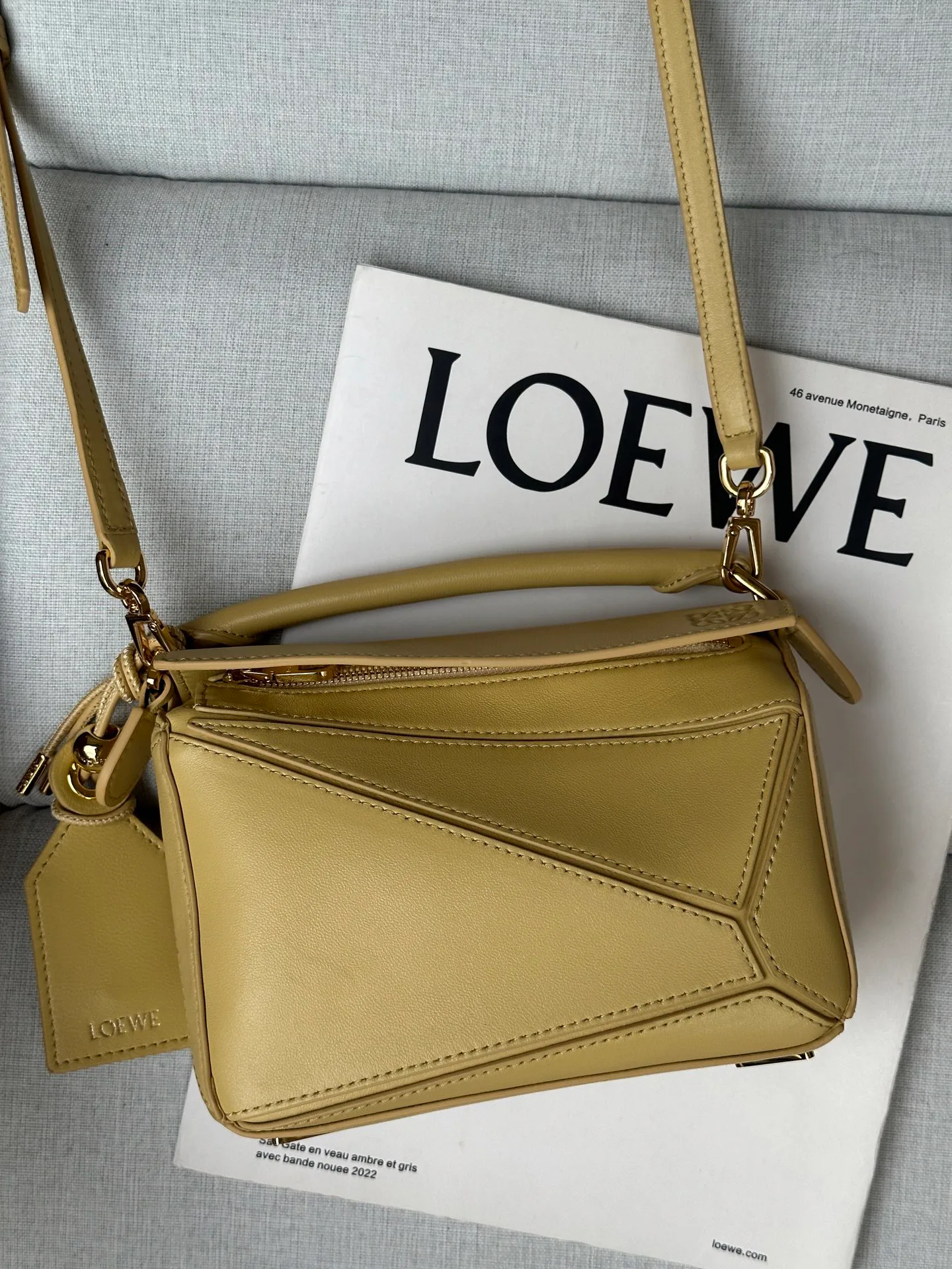 Классические Сумки Женские Loewe 16839130