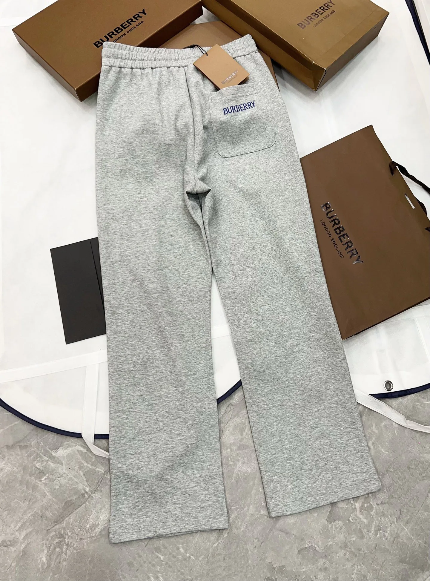 Брюки Мужские Burberry 11322900