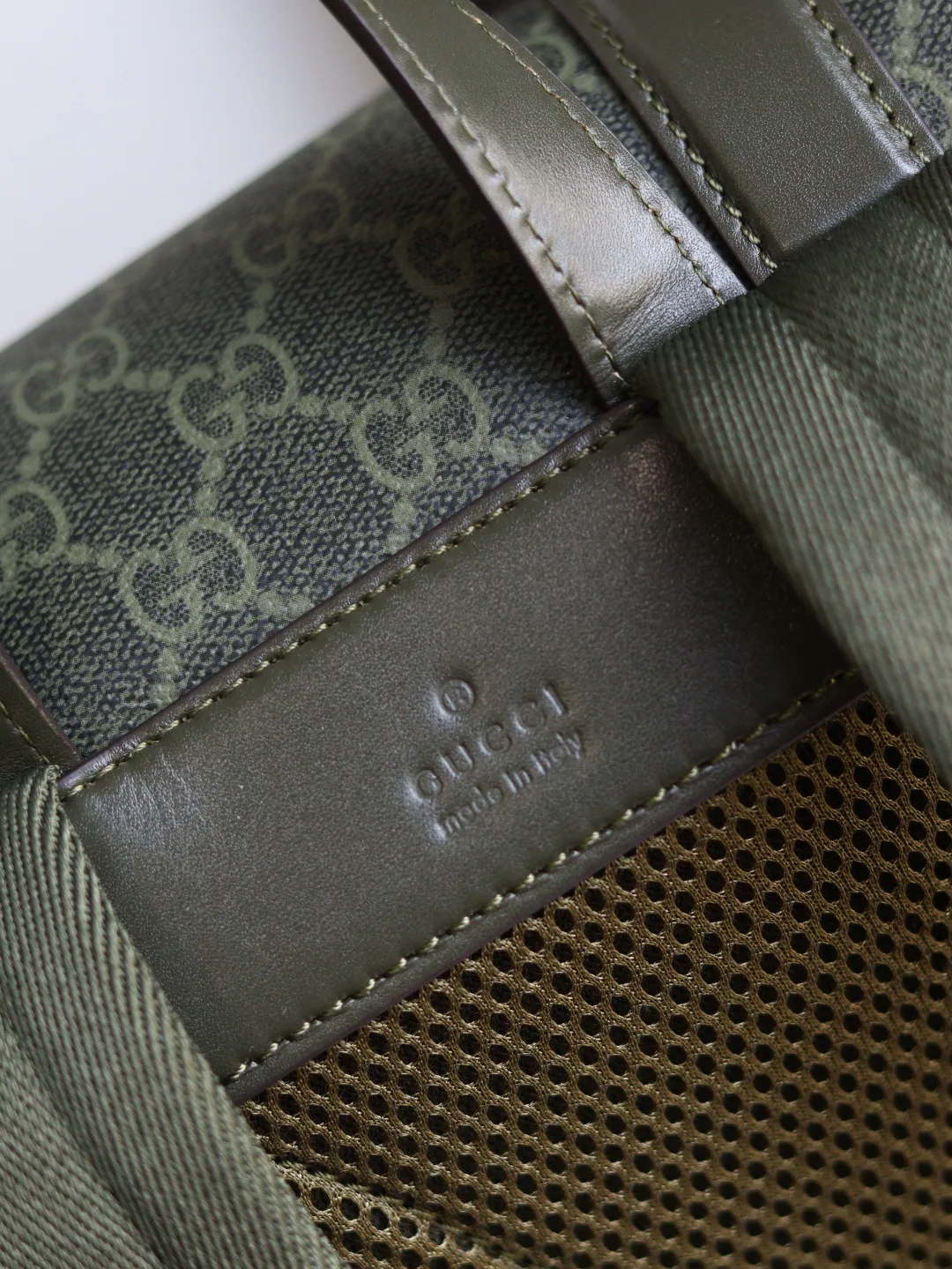Рюкзаки Женские Gucci 17529183