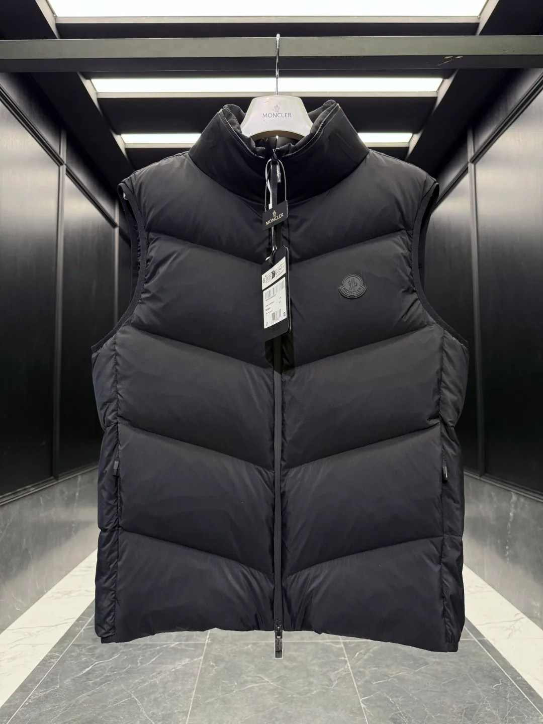 Жилеты Мужские Moncler 4848791