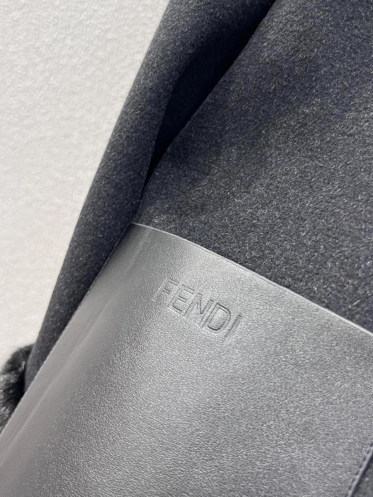 Куртки И Пуховики Женские Fendi 442195