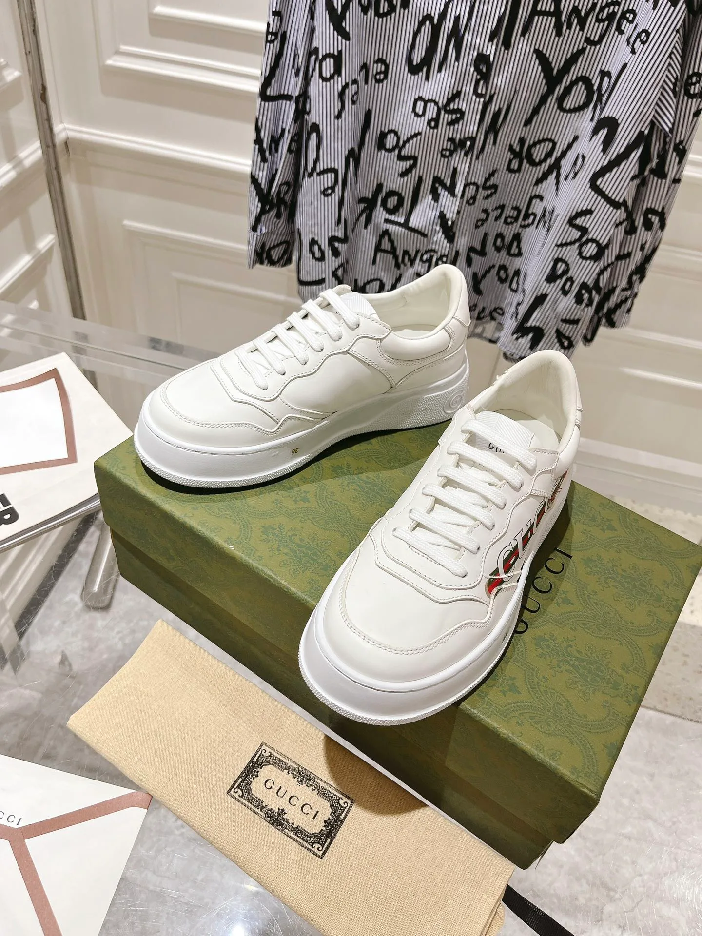 Кроссовки Женские Gucci 354769