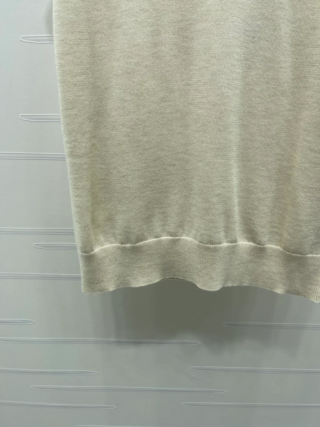 Жилеты Женские Chanel 17597759