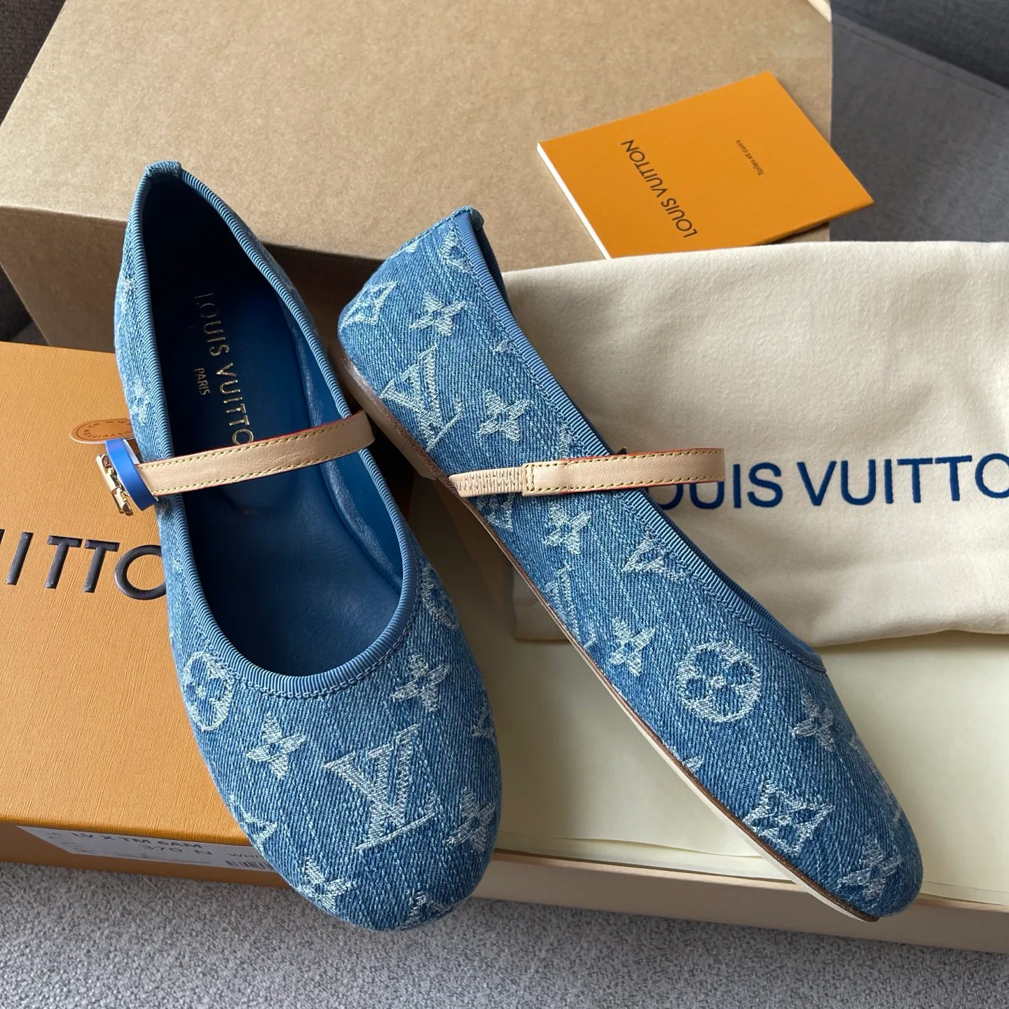 Туфли Женские Louis Vuitton 12818121
