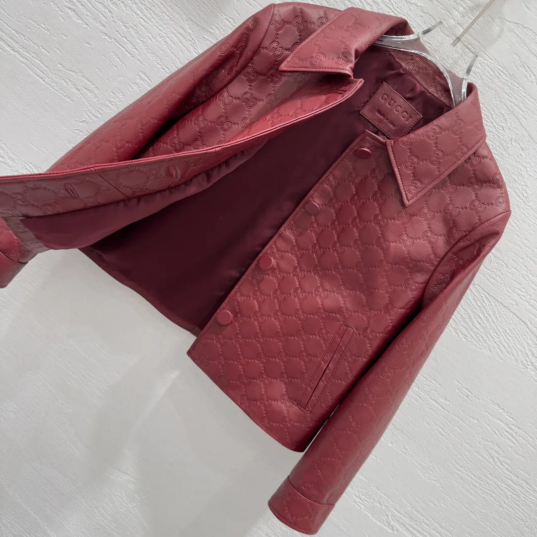 Кожаные Куртки И Дублёнки Женские Gucci 10207253