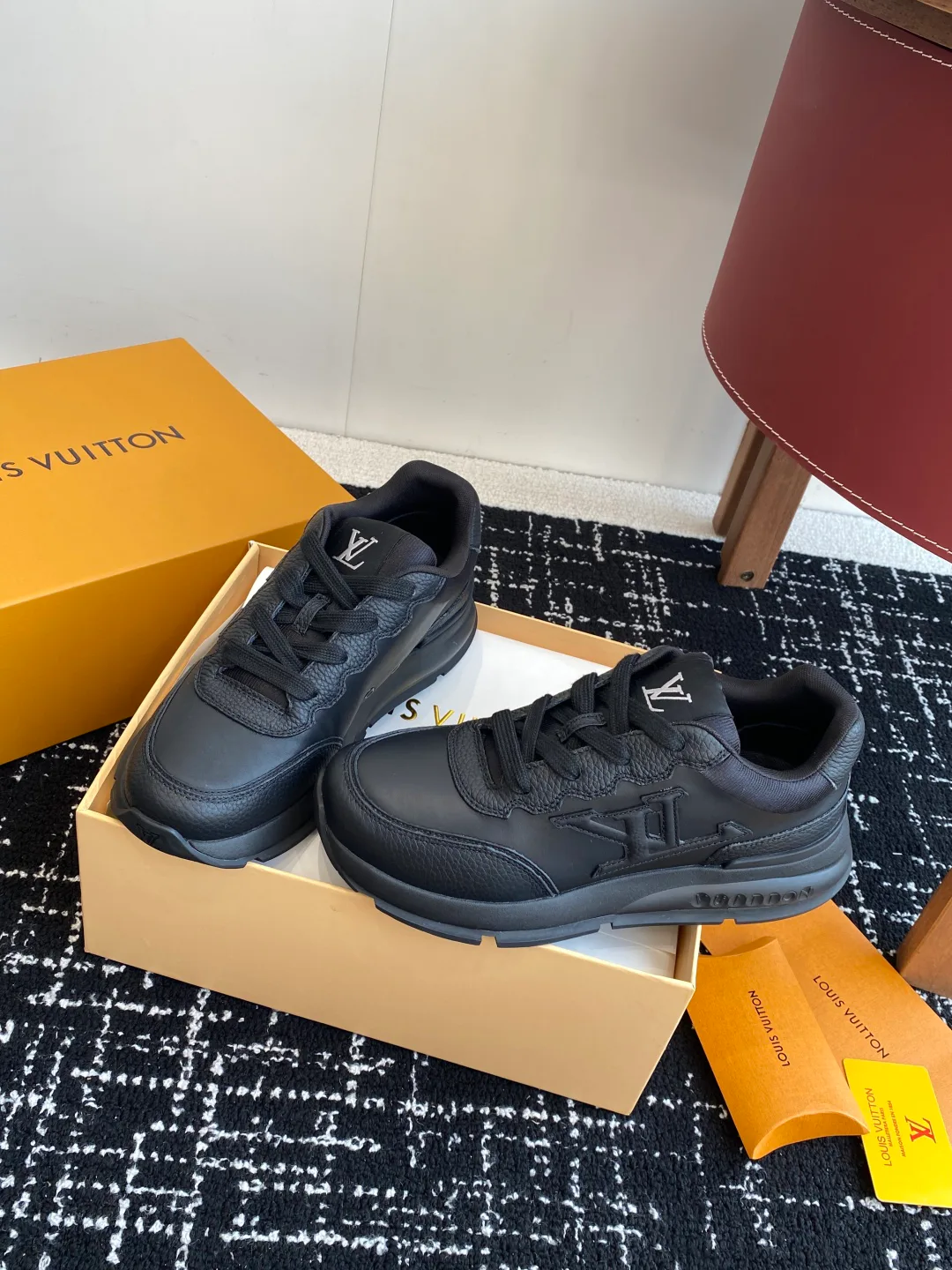 Кроссовки Мужские Louis Vuitton 28551