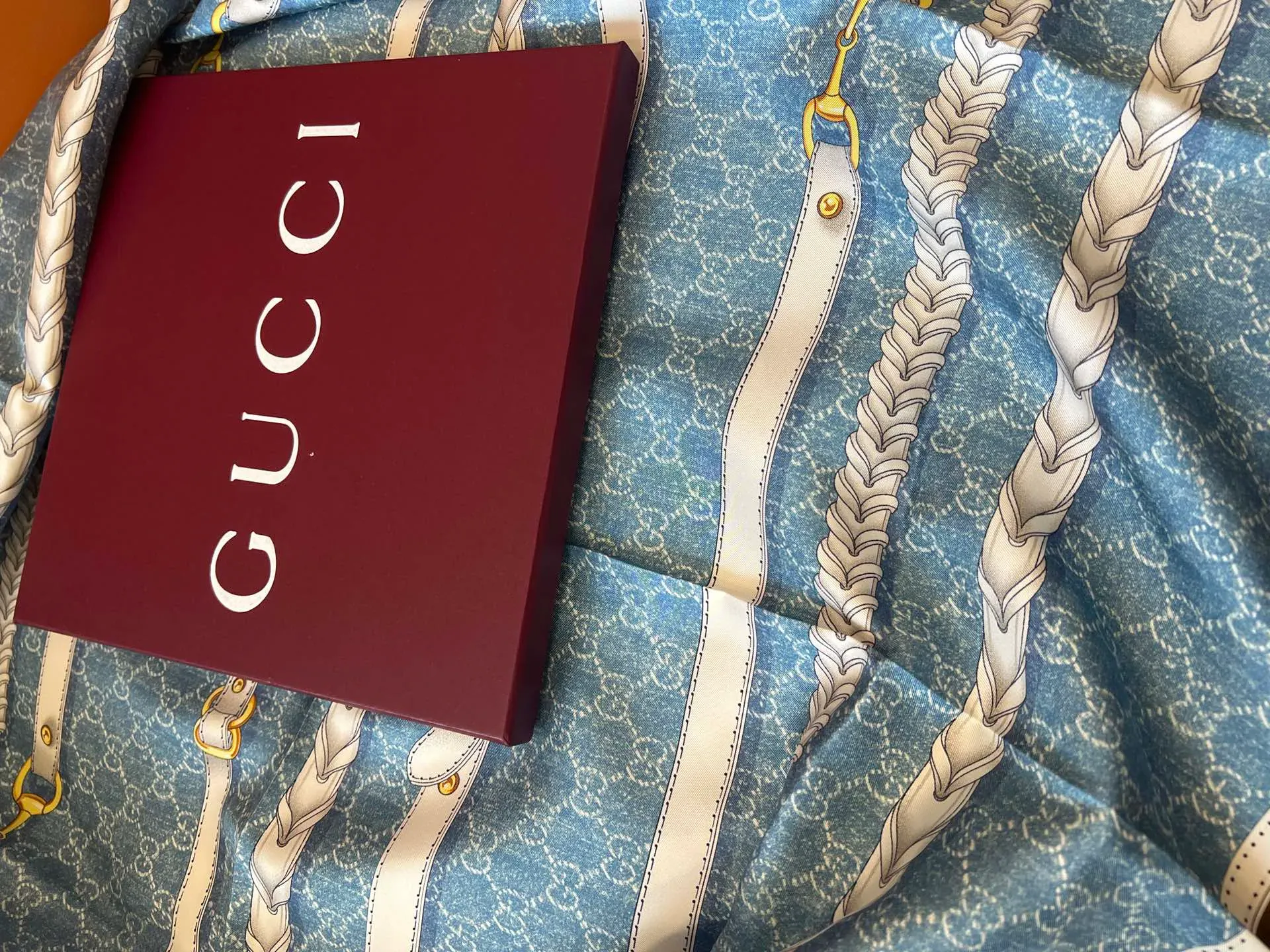 Шарфы Gucci 165047