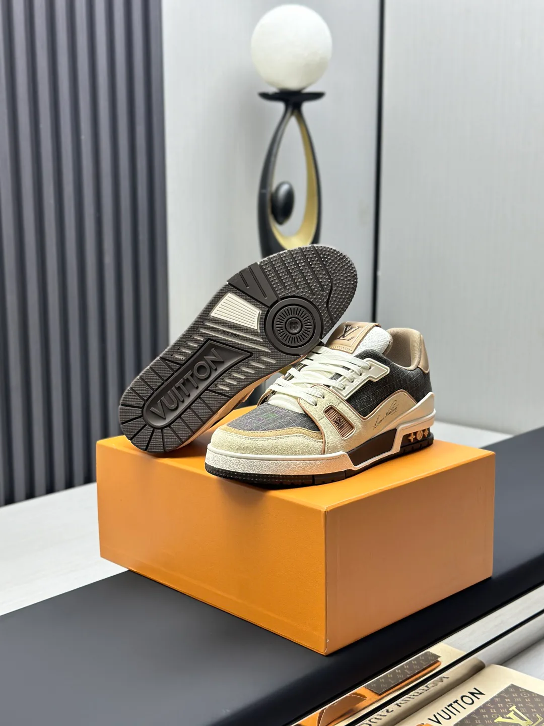 Кроссовки Женские Louis Vuitton 153023