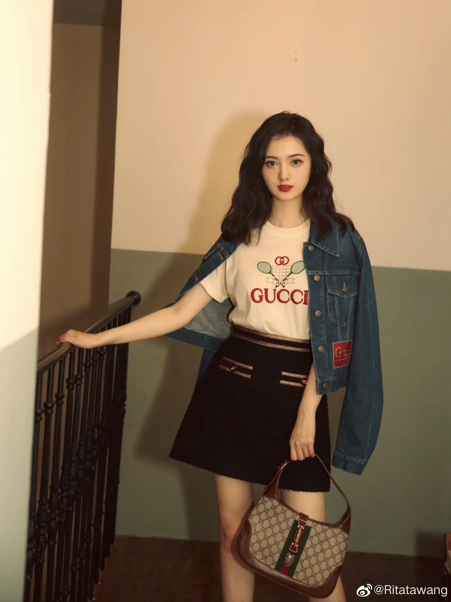 Классические Сумки Женские Gucci 2396780