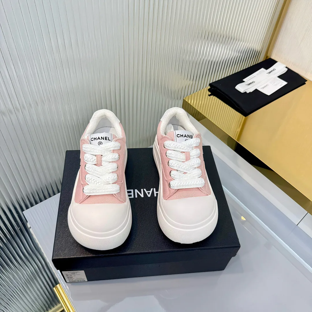 Кроссовки Женские Chanel 11396583