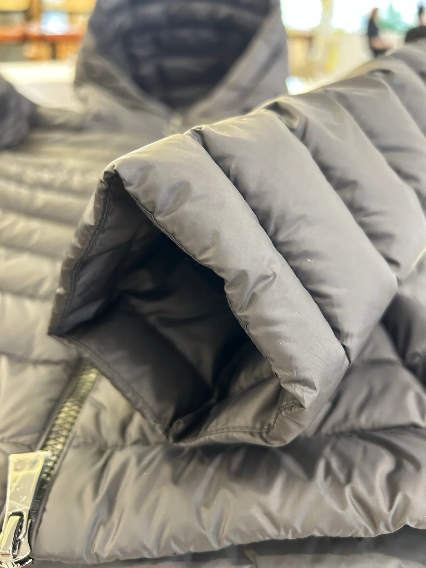 Куртки И Пуховики Мужские Moncler 18231512