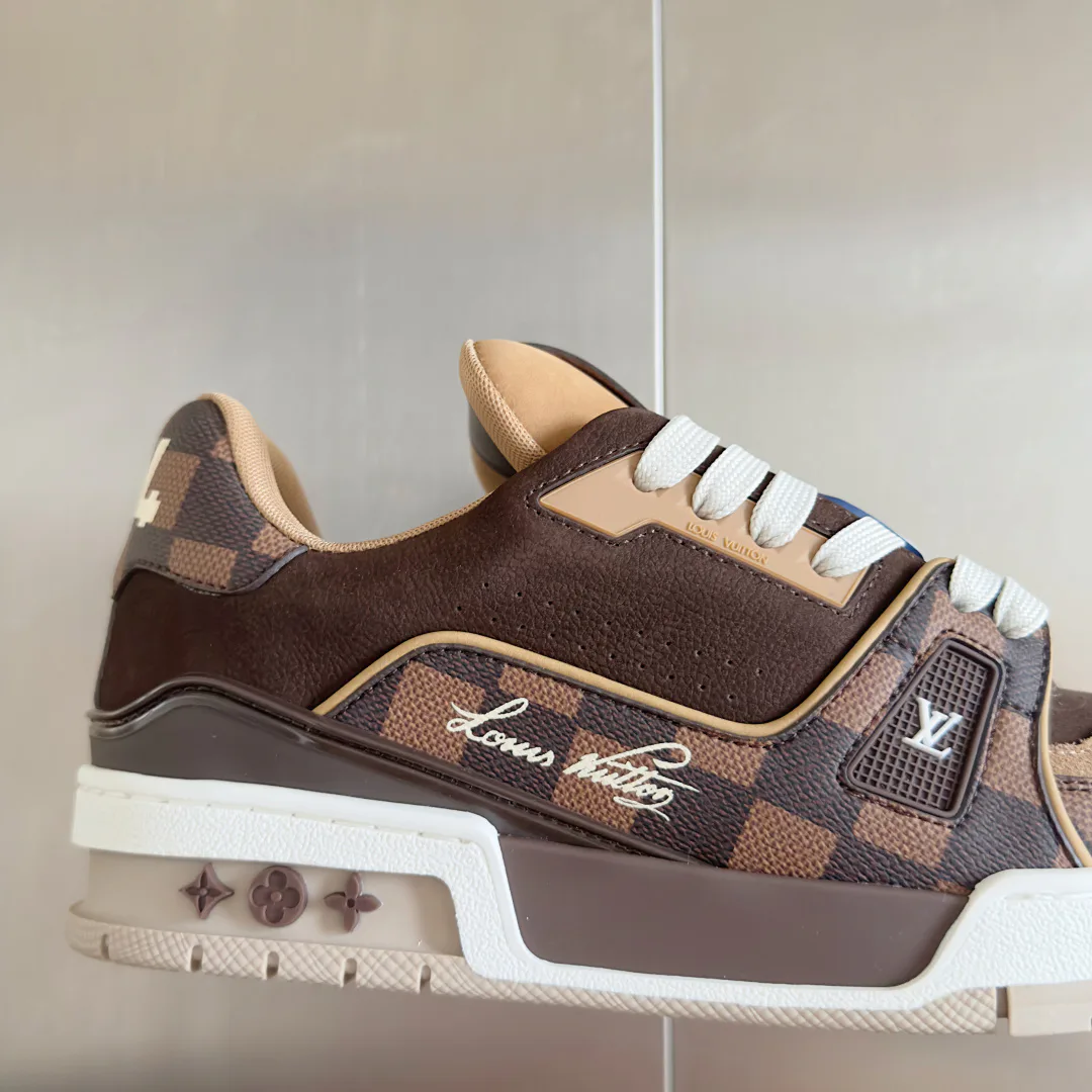 Кроссовки Женские Louis Vuitton 1546740