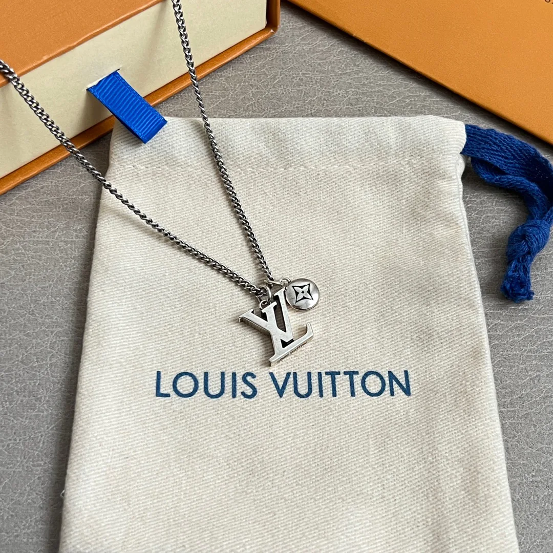 Бижутерия Louis Vuitton 1256342
