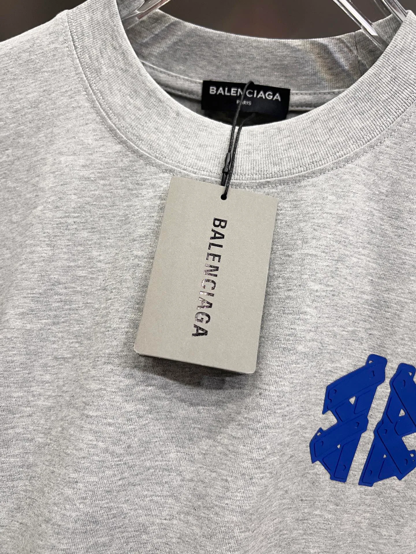 Футболки Женские Balenciaga 12698169