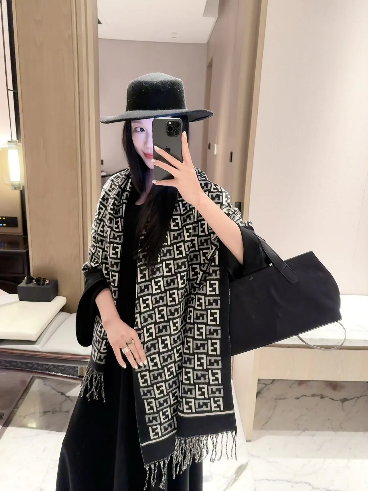Шарфы Fendi 18003011