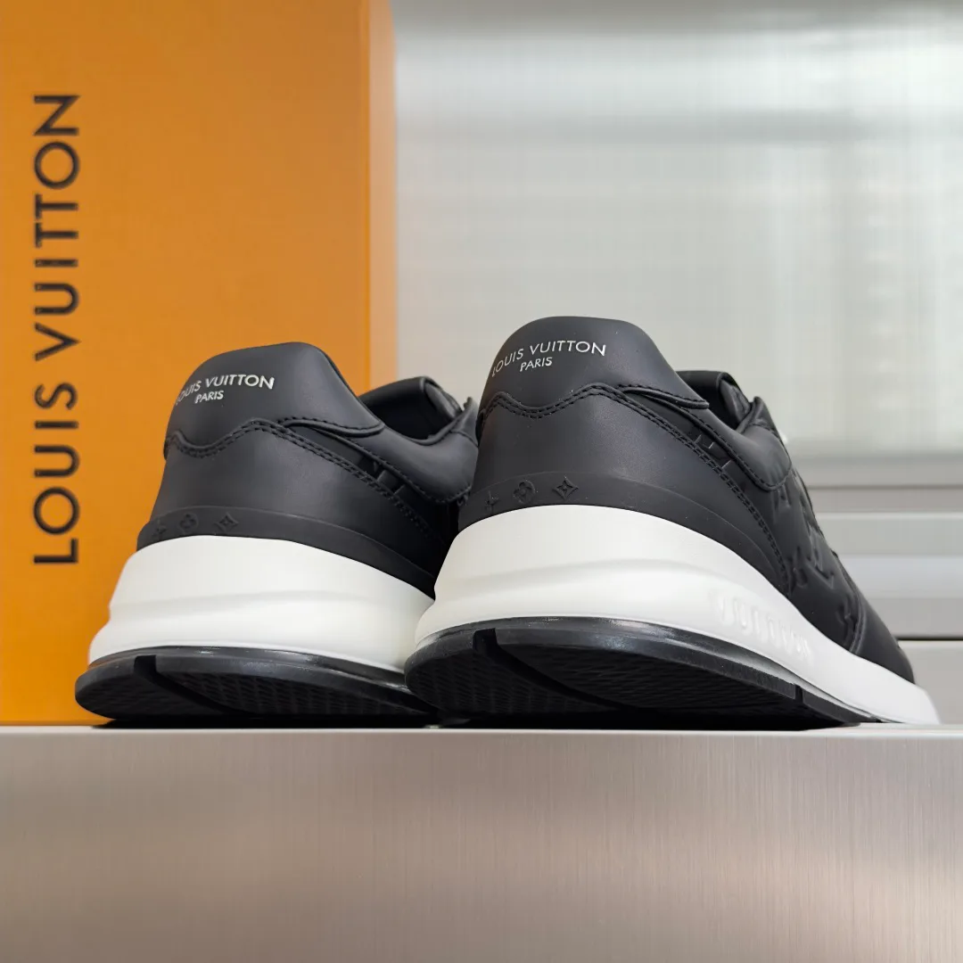 Кроссовки Мужские Louis Vuitton 17950774