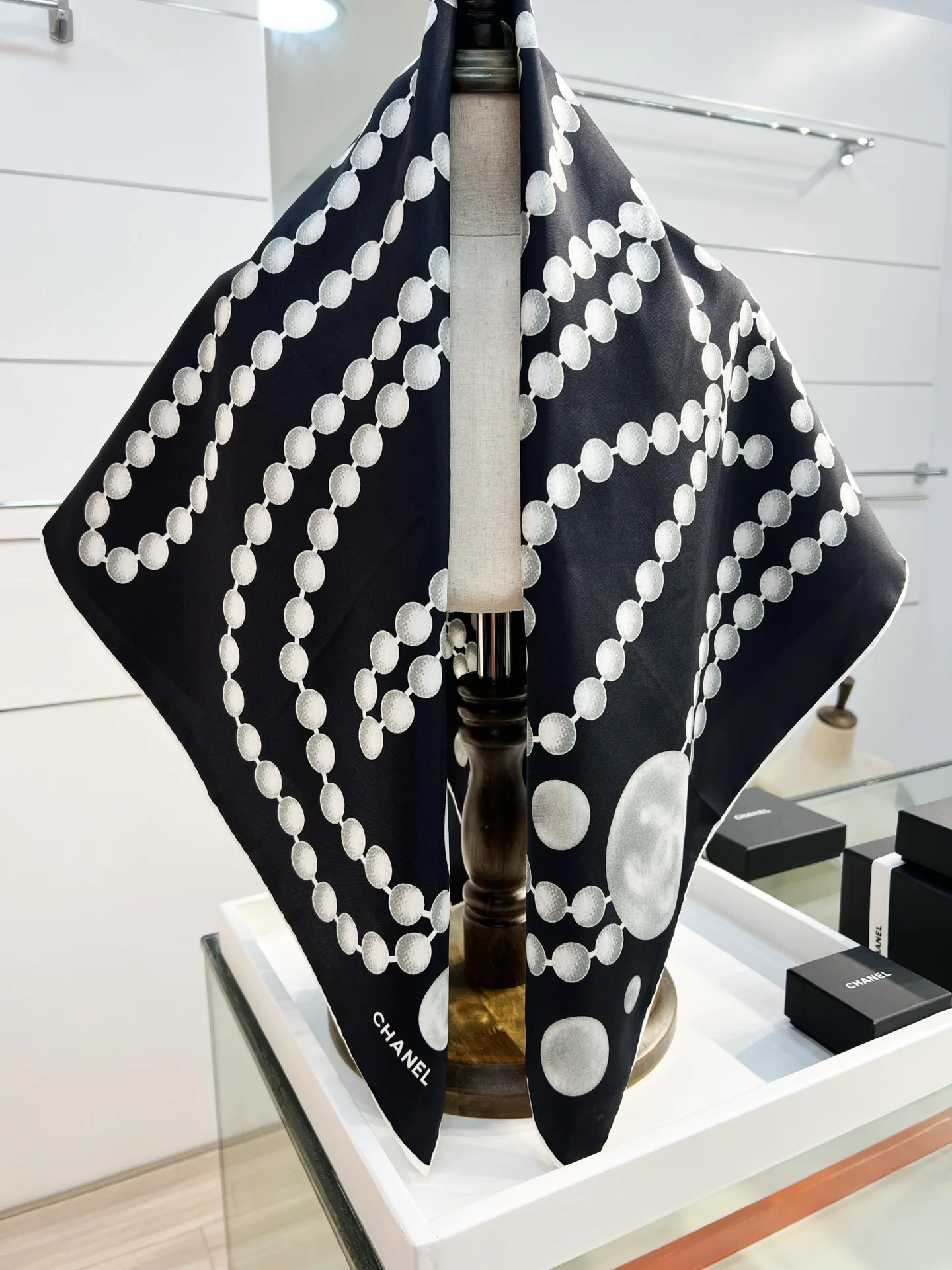 Шарфы Chanel 351411