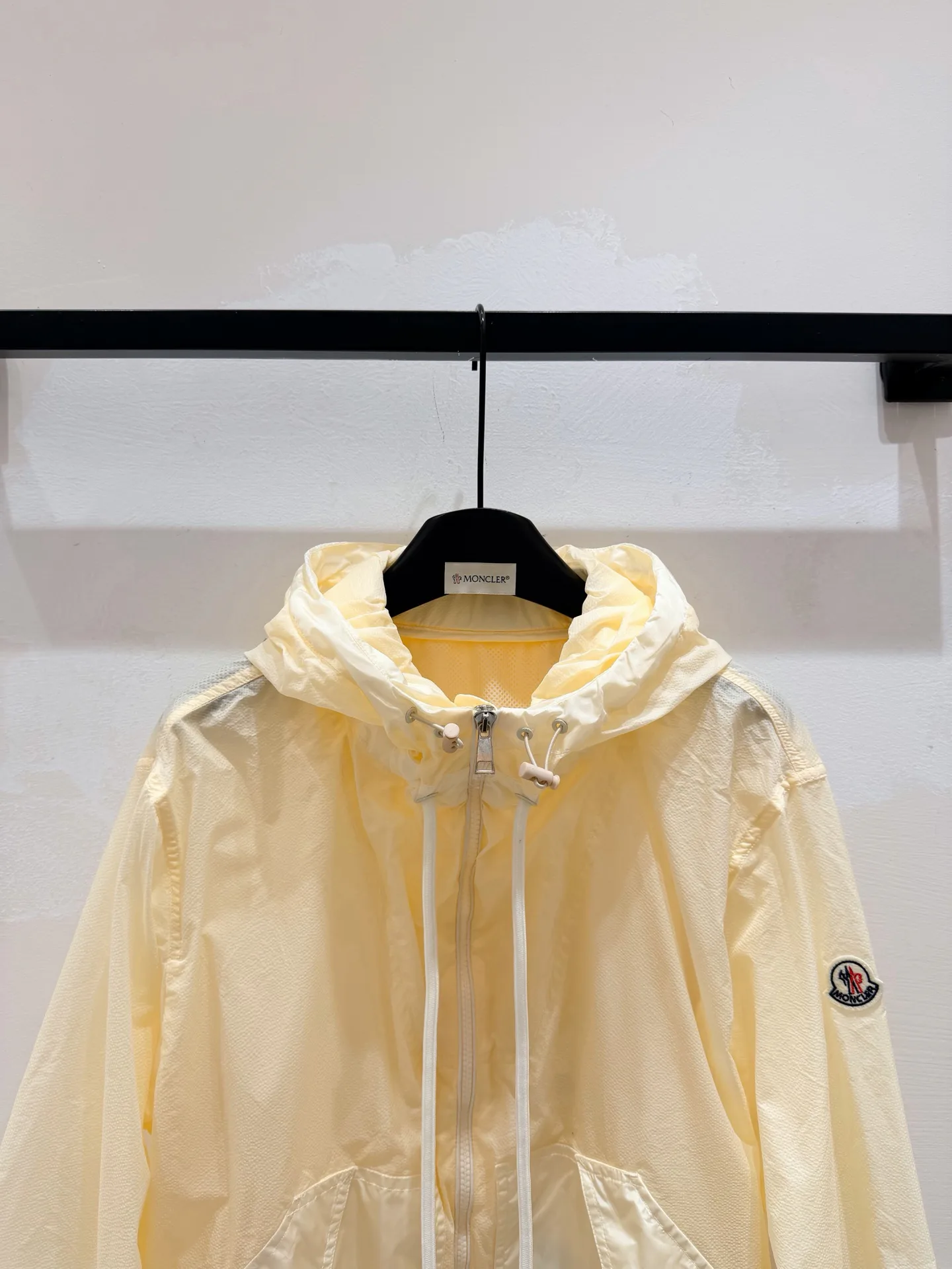 Куртки И Пуховики Женские Moncler 11888695