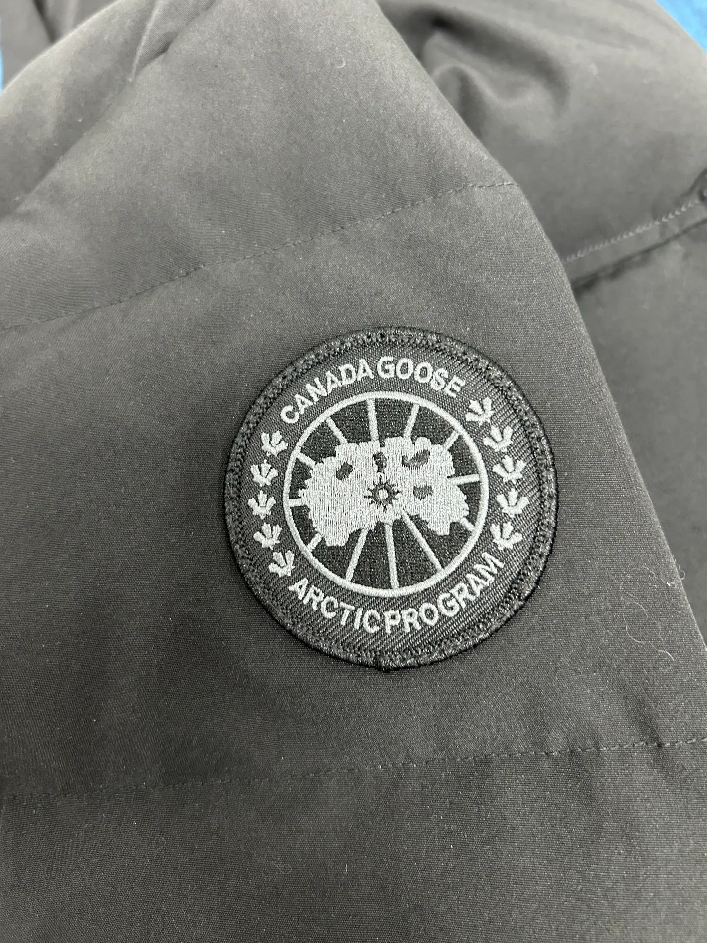 Куртки И Пуховики Мужские Canada Goose 1527029