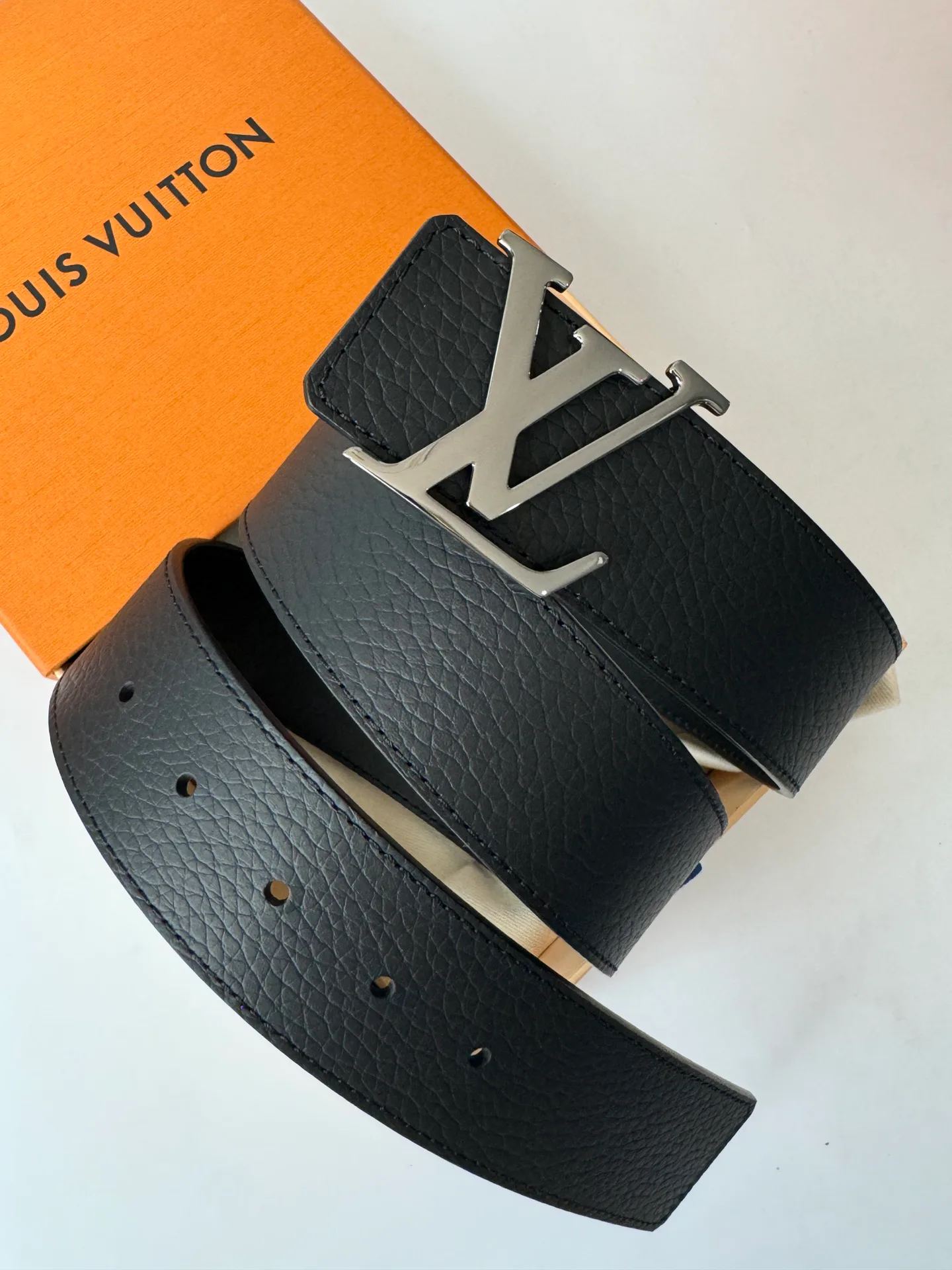 Ремни Louis Vuitton 3637