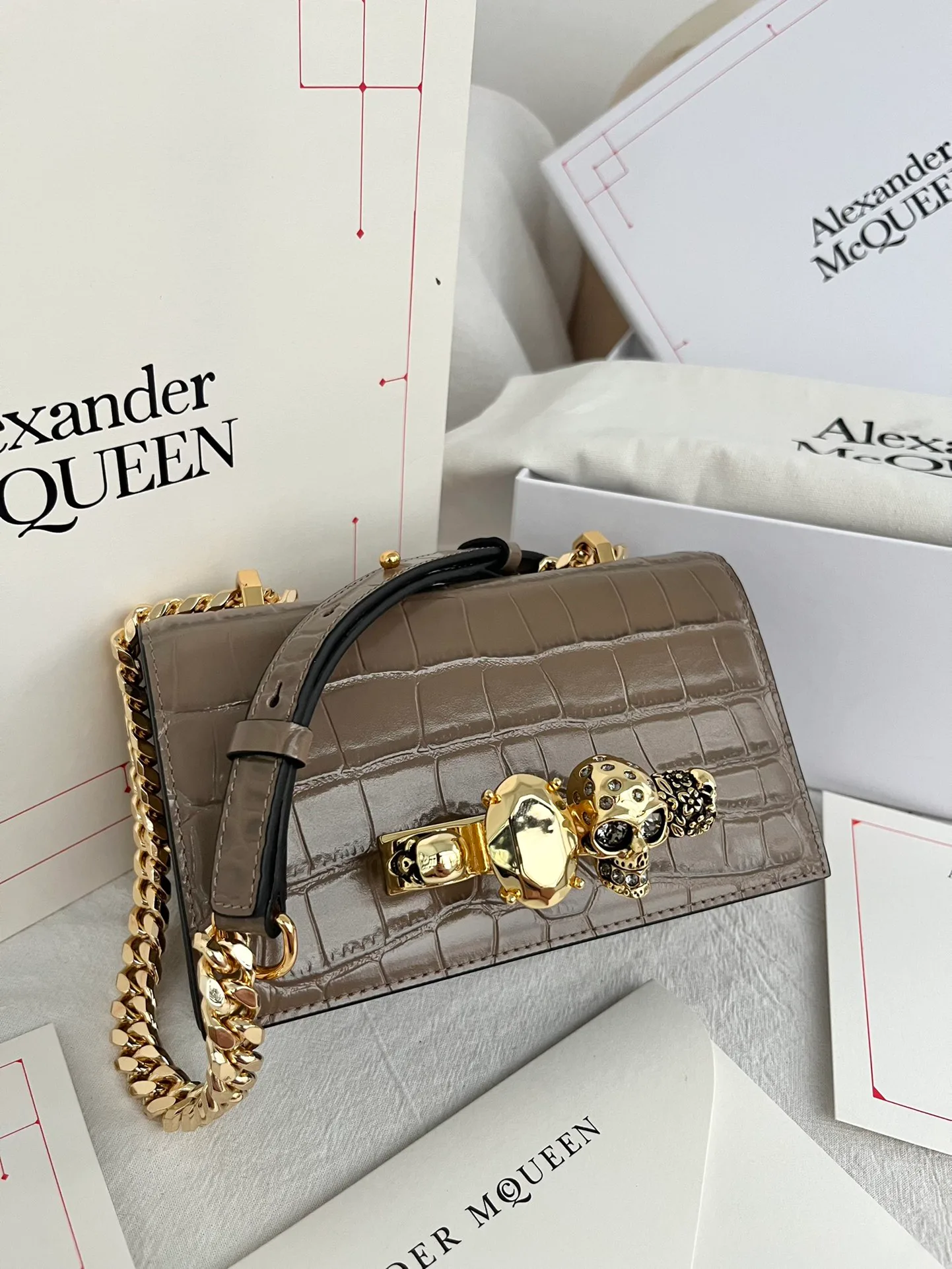 Сумки На Ремне Женские Alexander Mcqueen 4755283