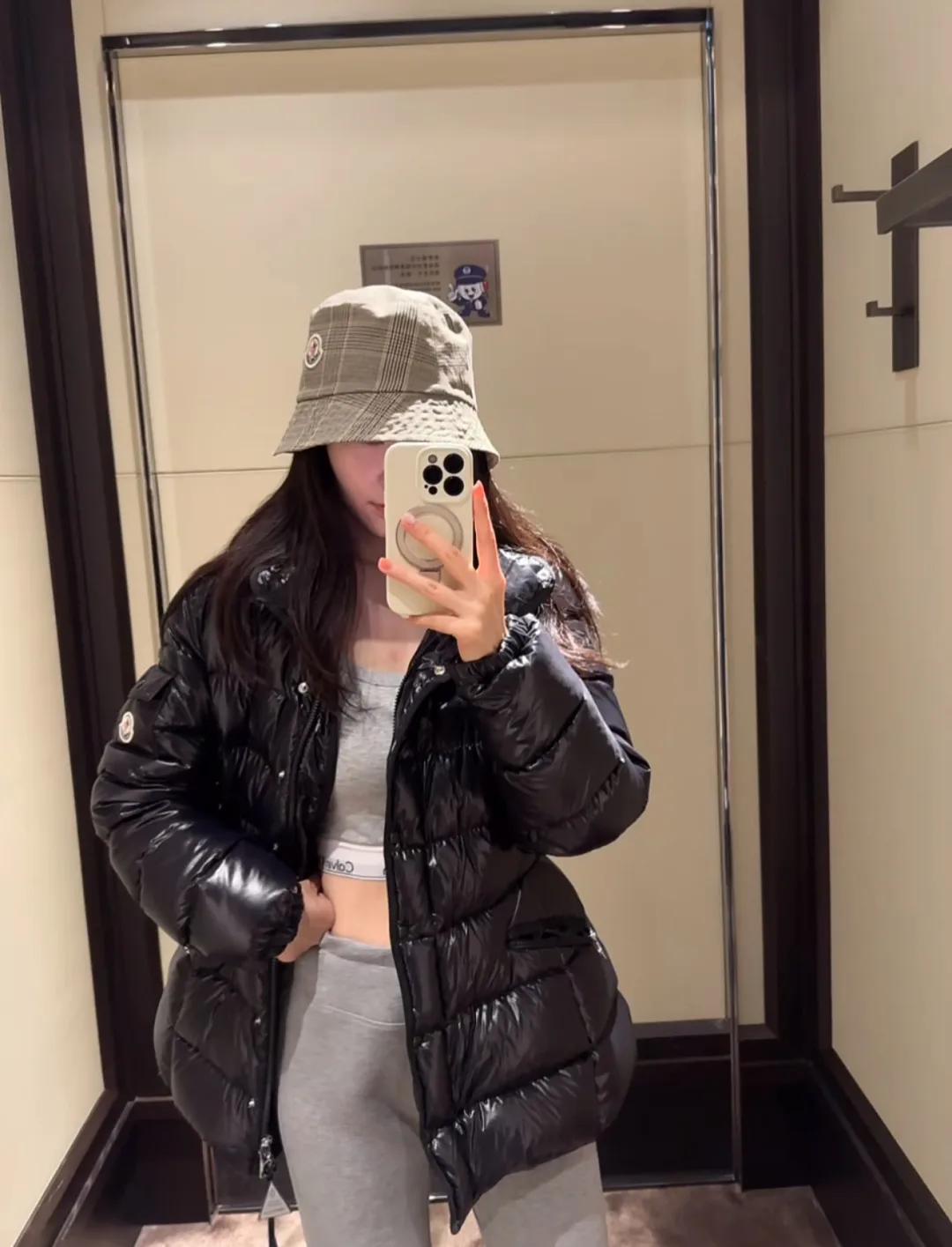 Куртки И Пуховики Женские Moncler 18741322