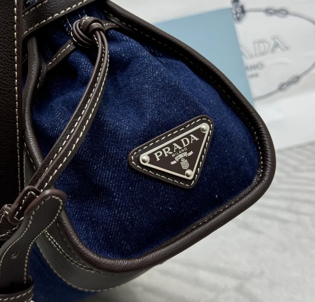 Сумки На Ремне Женские Prada 11682104