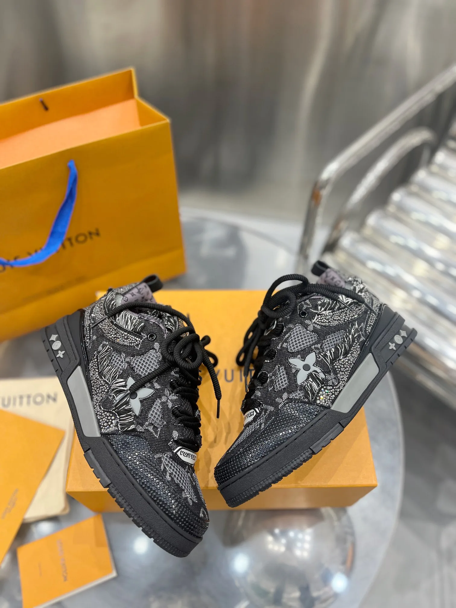 Кроссовки Мужские Louis Vuitton 1141913