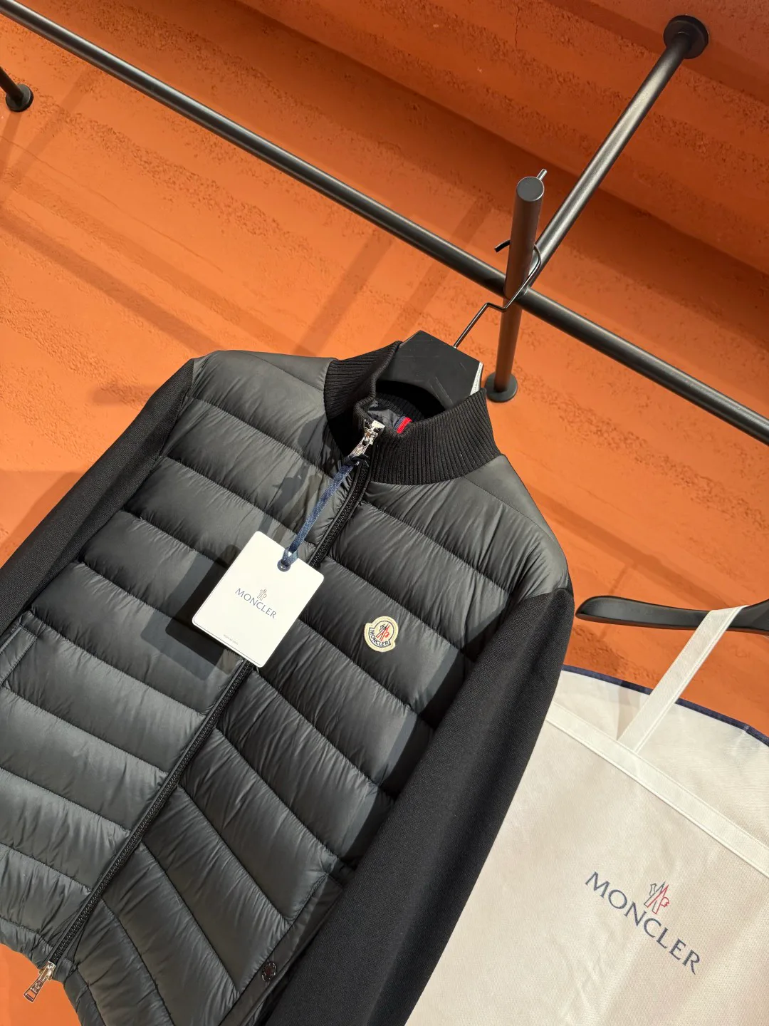 Куртки И Пуховики Женские Moncler 18035675