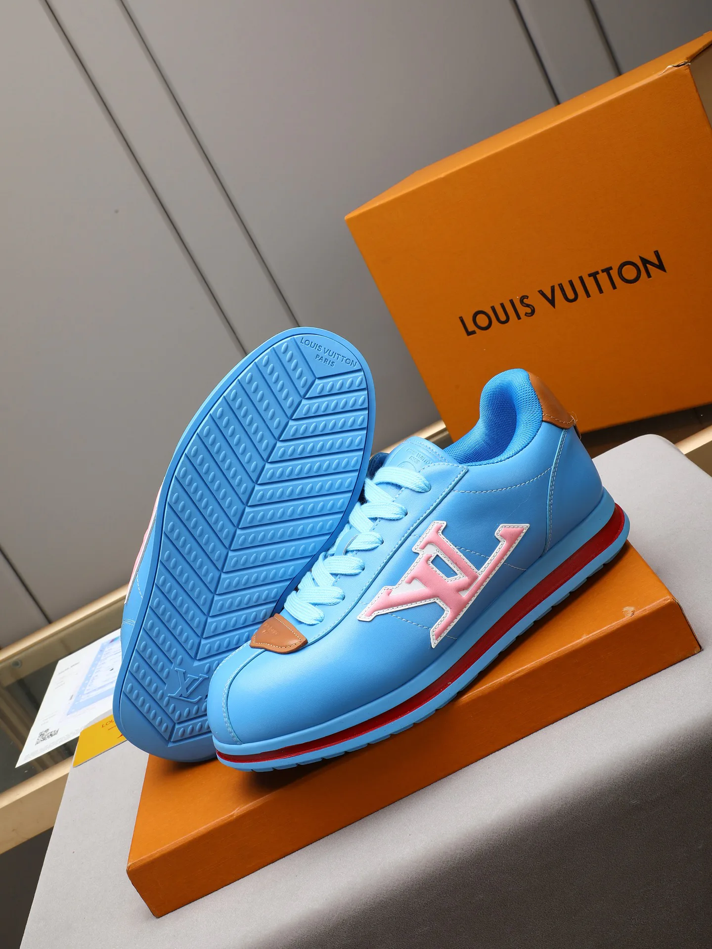 Кроссовки Мужские Louis Vuitton 11490451