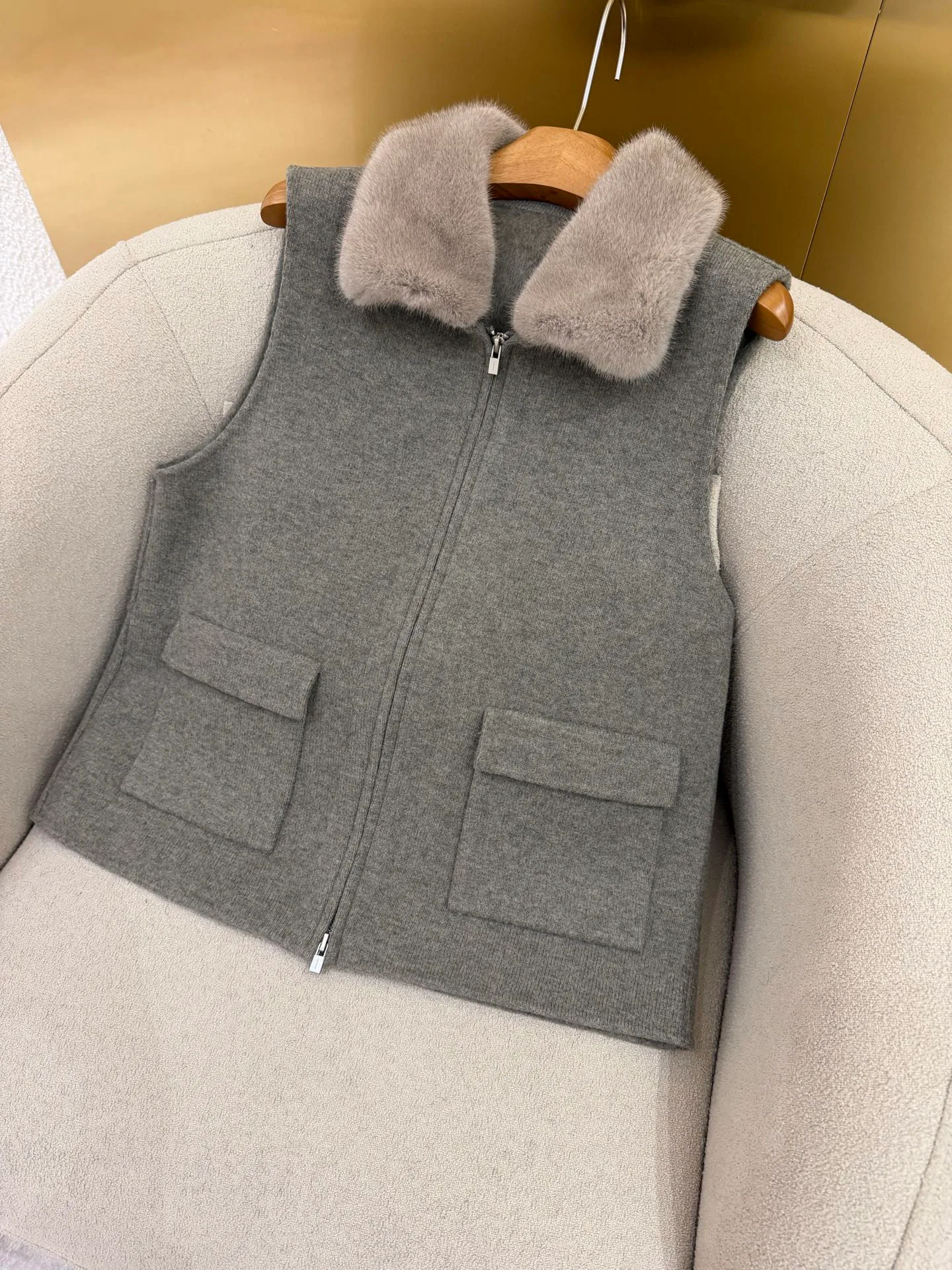 Жилеты Женские Loro Piana 18513129
