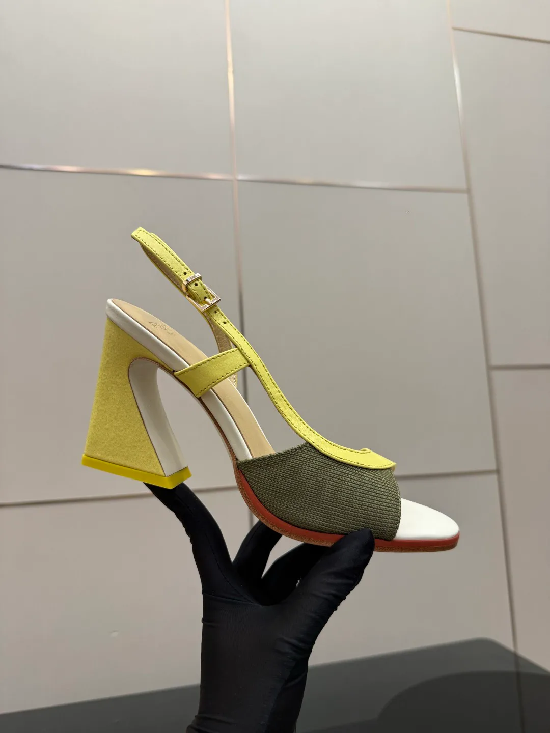 Туфли Женские Fendi 12245156