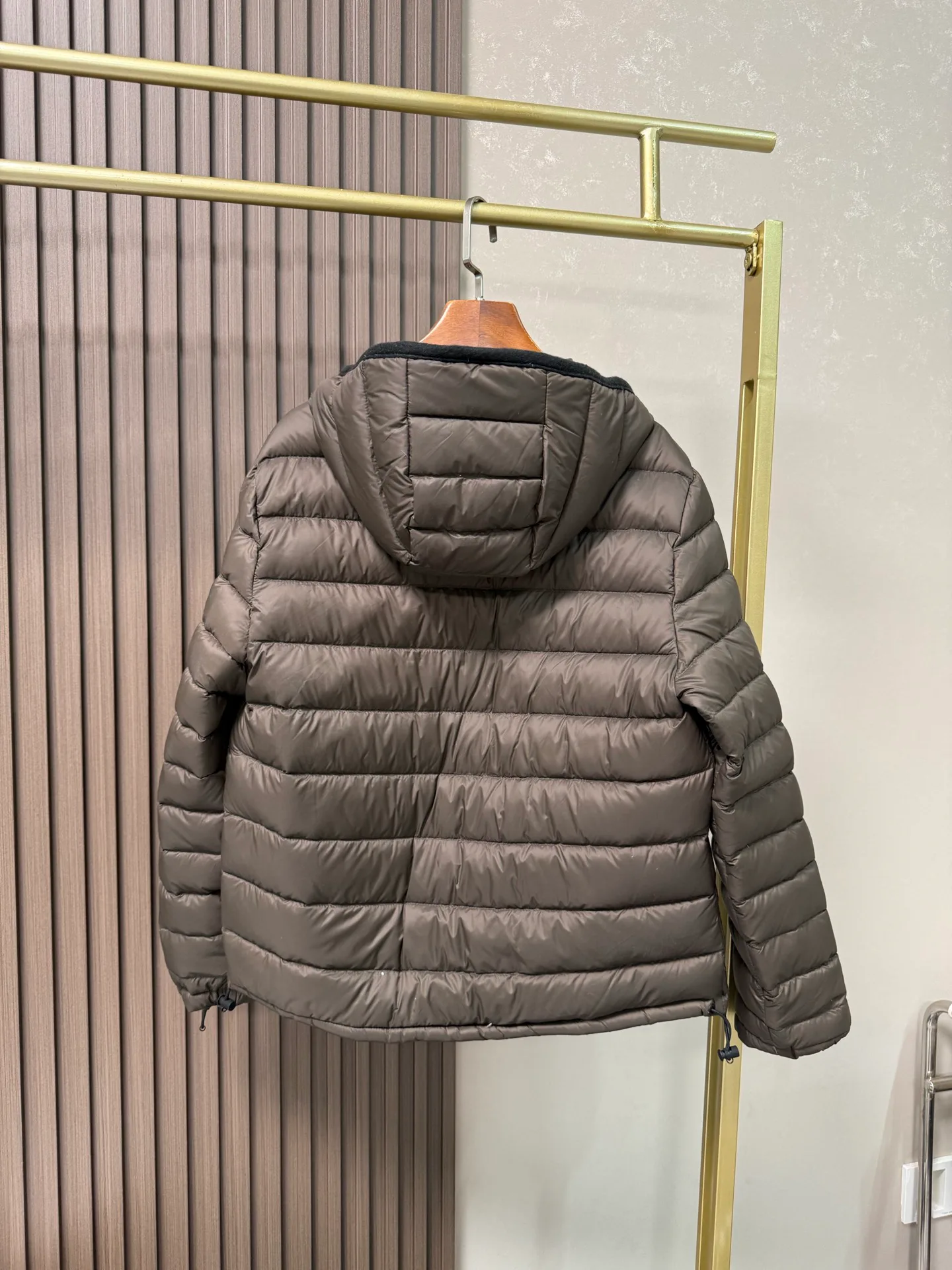 Куртки И Пуховики Женские Miu Miu 18825245