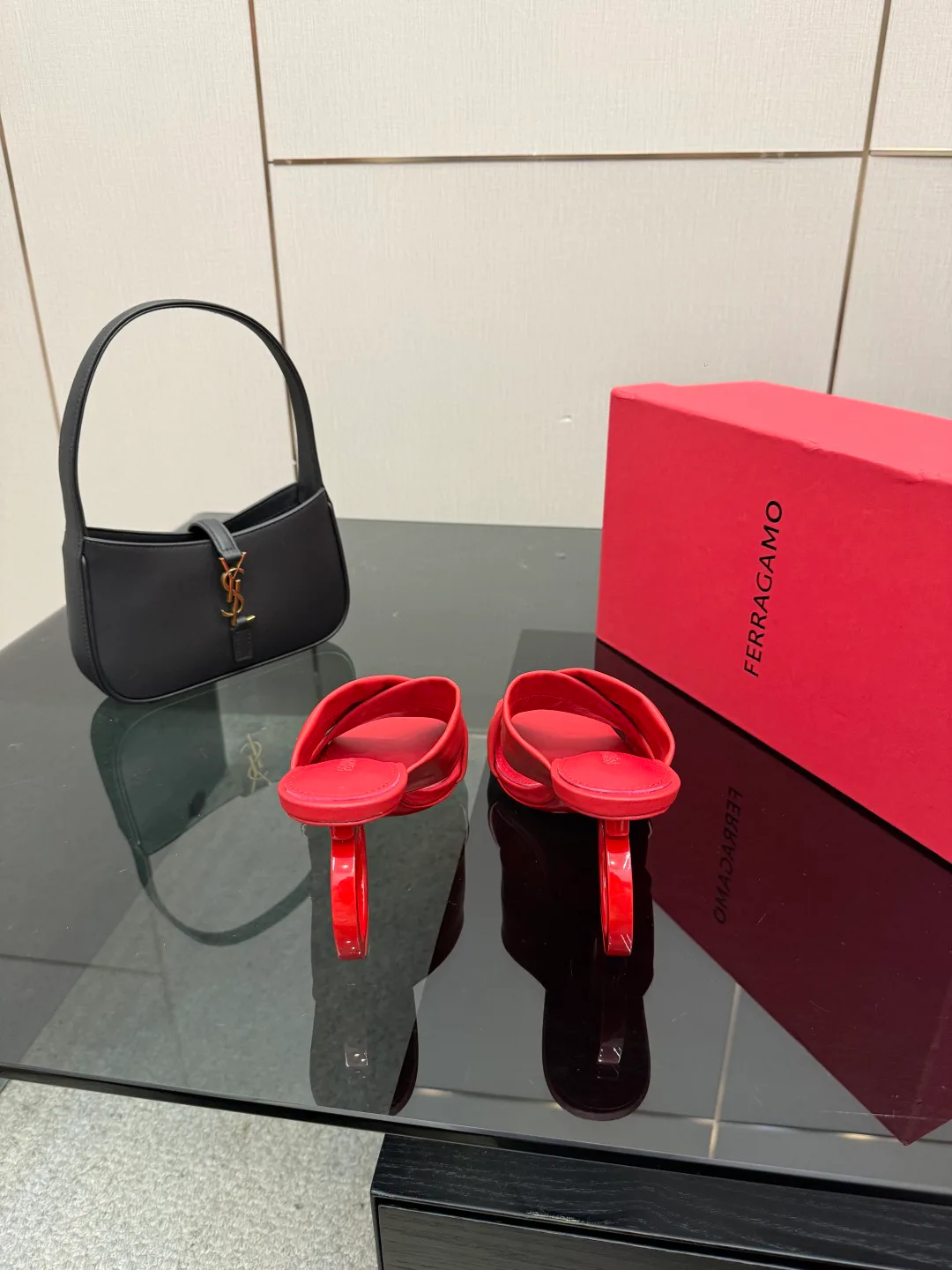 Босоножки Женские Salvatore Ferragamo 1498828